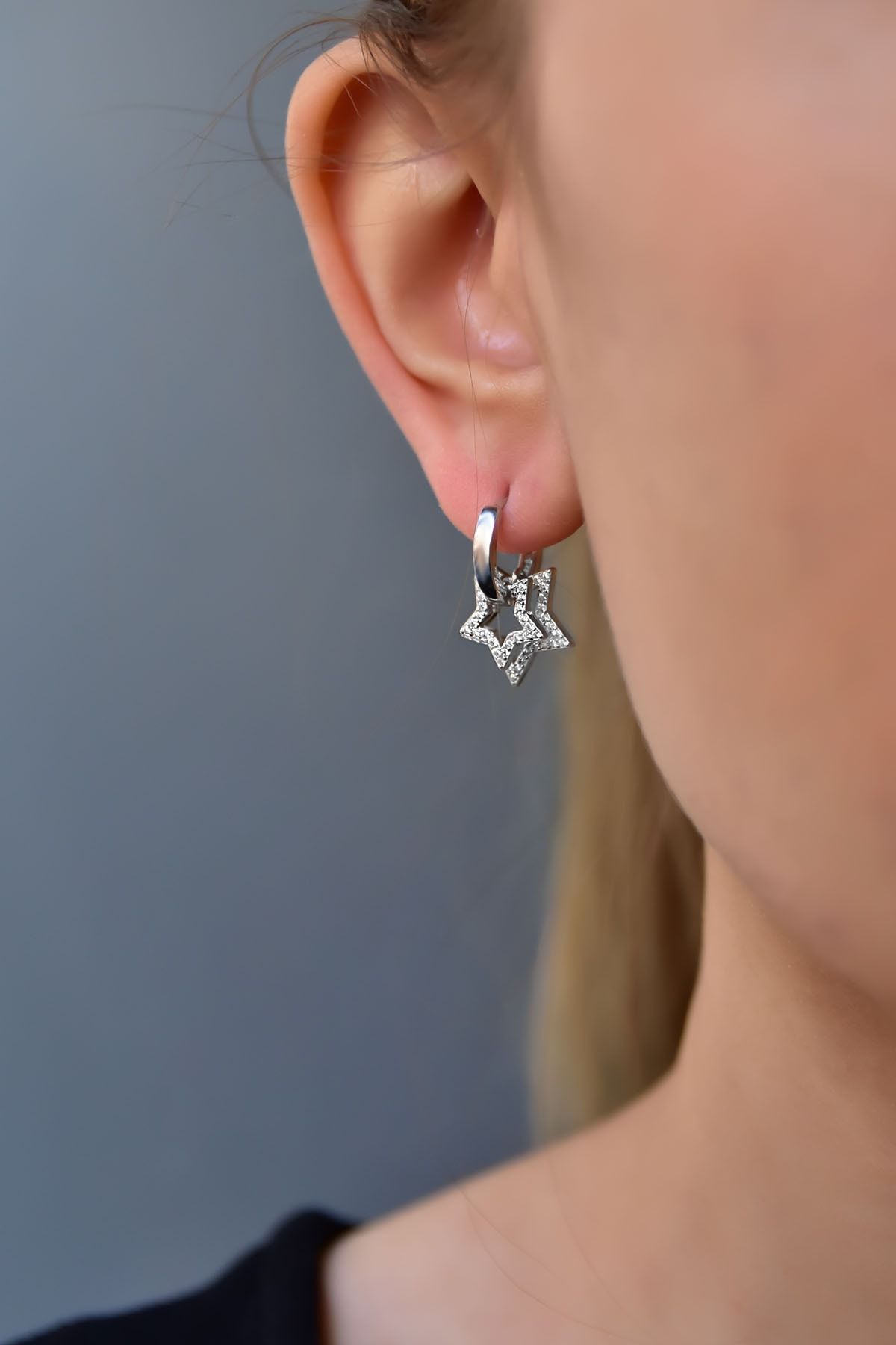 925 Ayar Gümüş Rodyum Kaplama Ikılı Zirkon Taşlı Yıldız Halka Küpe