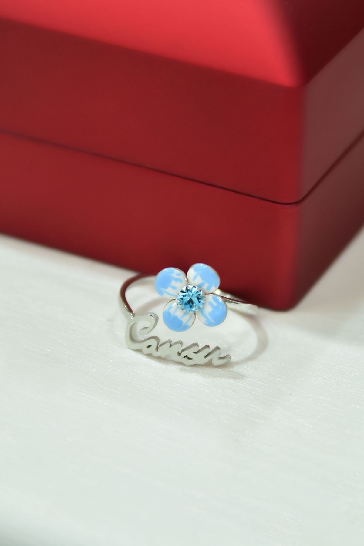 925 Ayar Gümüş Rodyum Kaplama Isimli Doğum Taşı Mavi Mineli Yonca Yüzük