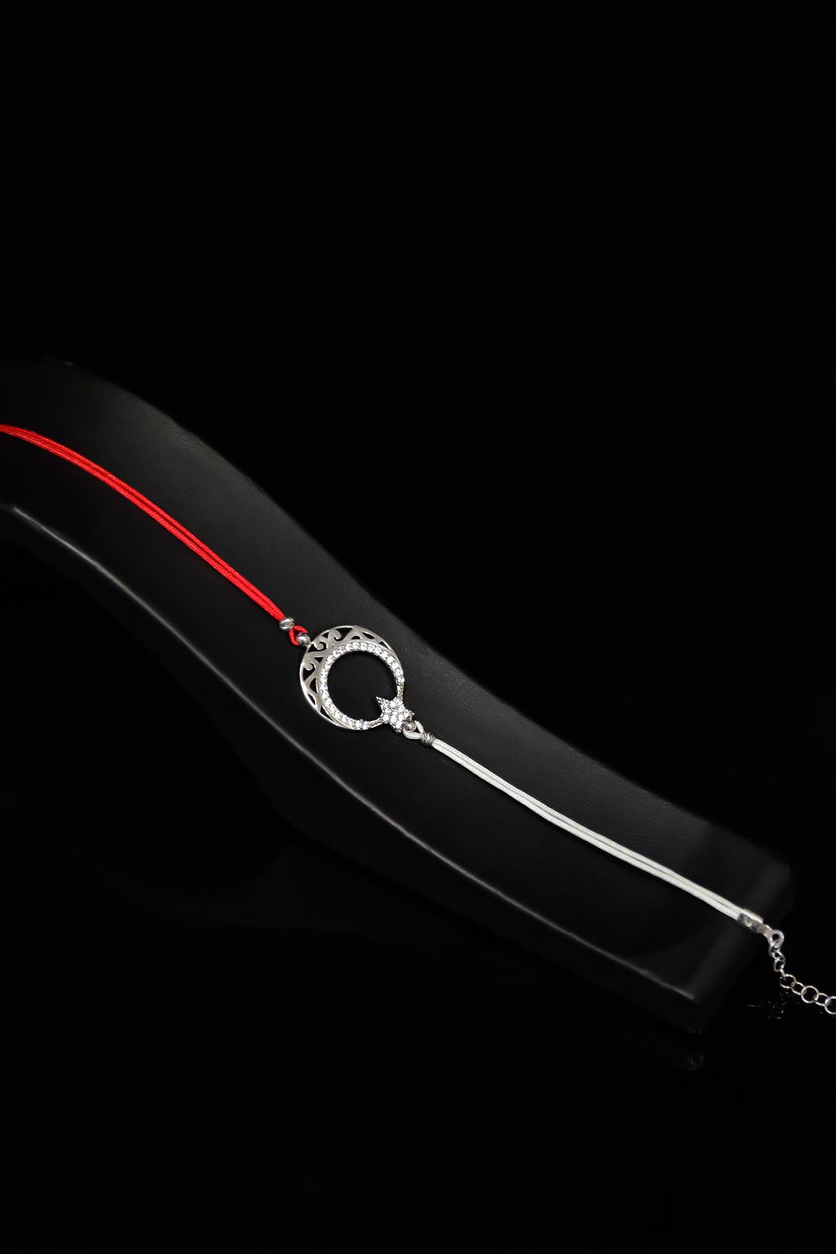 925 Ayar Gümüş Rodyum Kaplama Kırmızı Beyaz Türkiye ,Taraftar Desenli Ayyıldız Erkek Bileklik