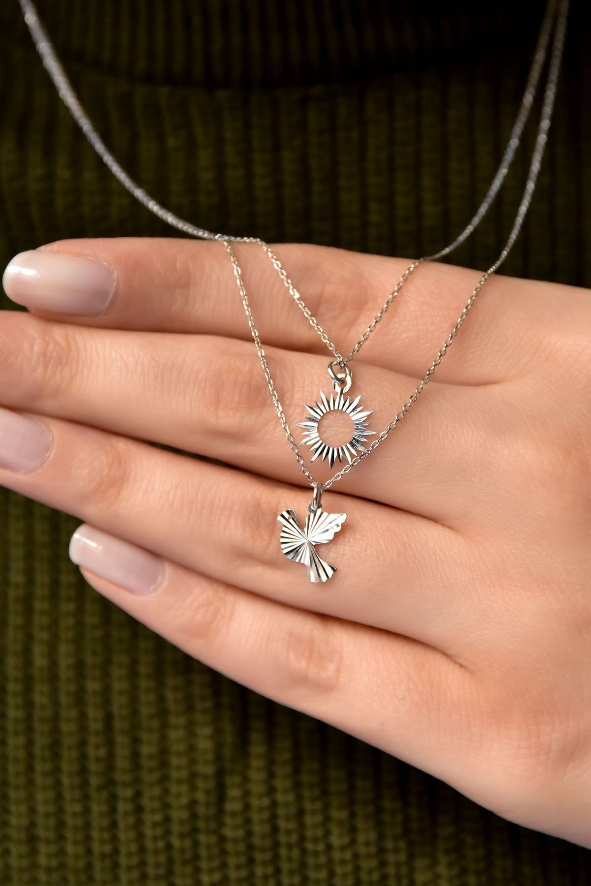 925 Ayar Gümüş Rodyum Kaplama Kristal Kesim Güneş Ve Kuş Asansörlü Kolye