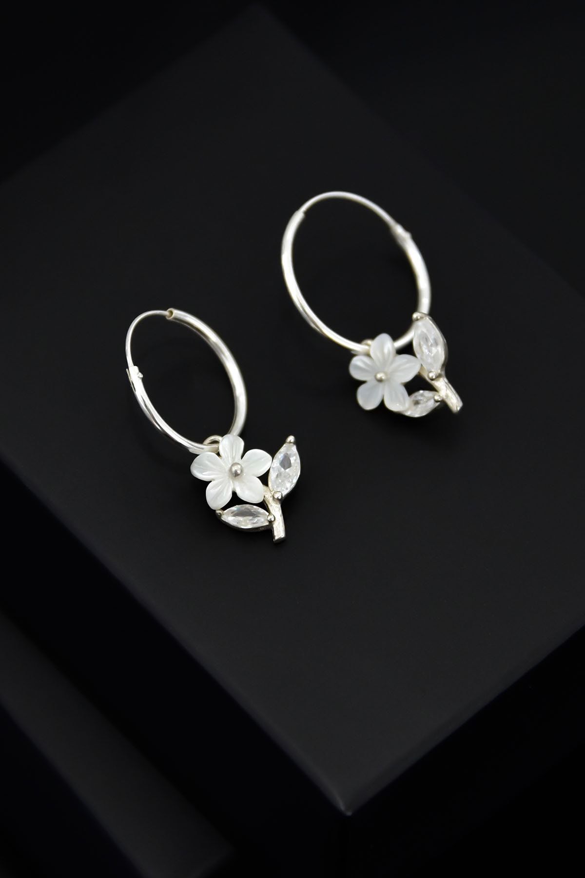 925 Ayar Gümüş Manolya Çiçeği Halka Küpe.rose.gold.rodaj