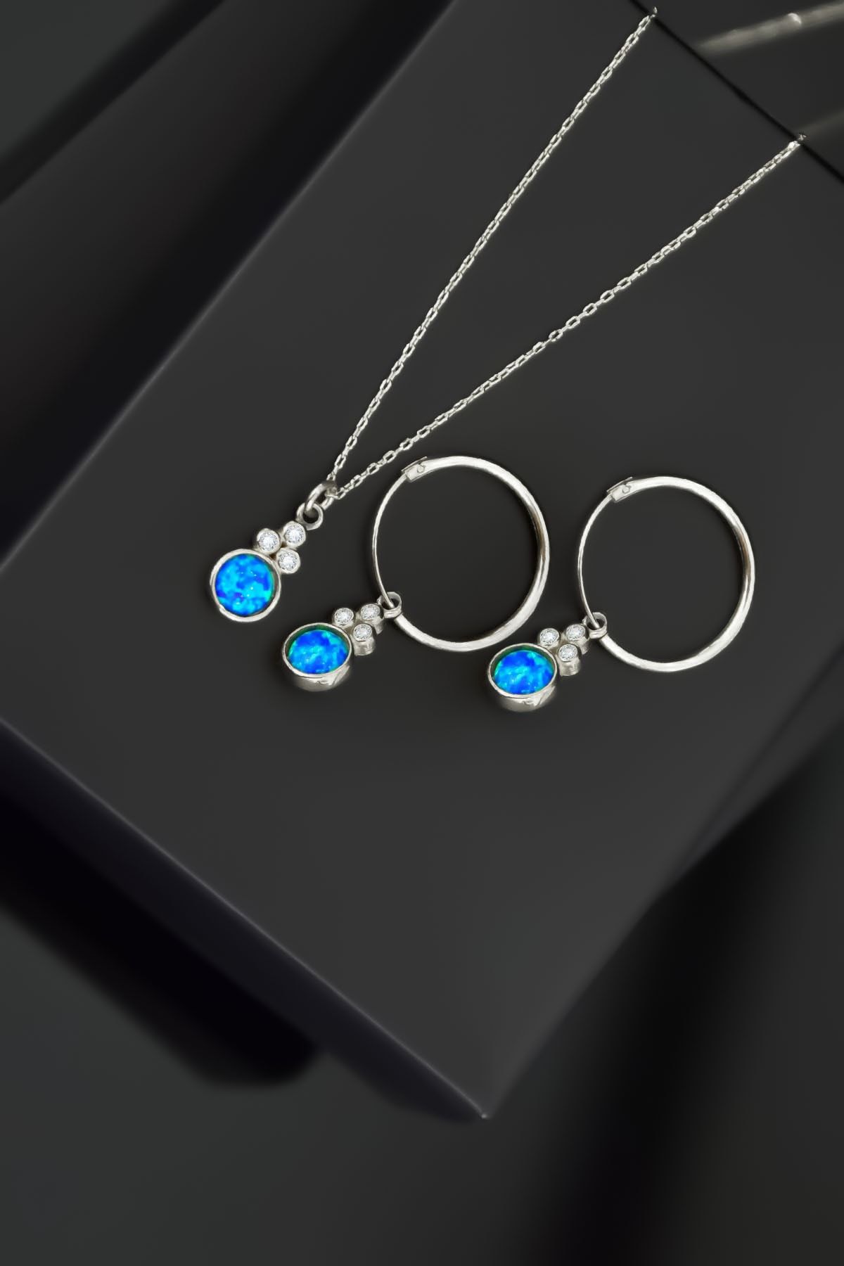 925 Ayar Gümüş Rodyum Kaplama Mavi Opal Yuvarlak Kolye Ve Çift Halka Küpe