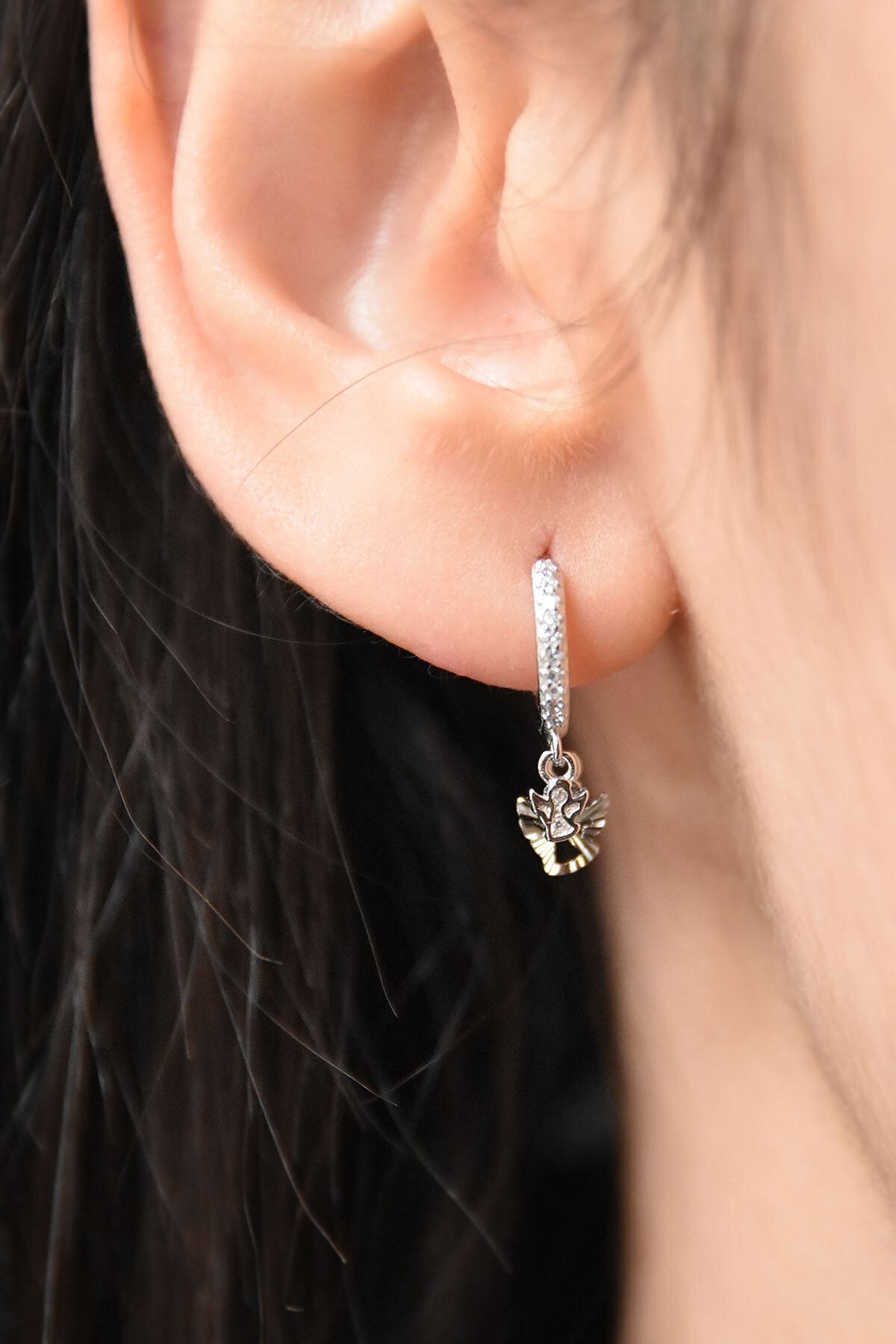 925 Ayar Gümüş Rodyum Kaplama Melek Halka Küpe