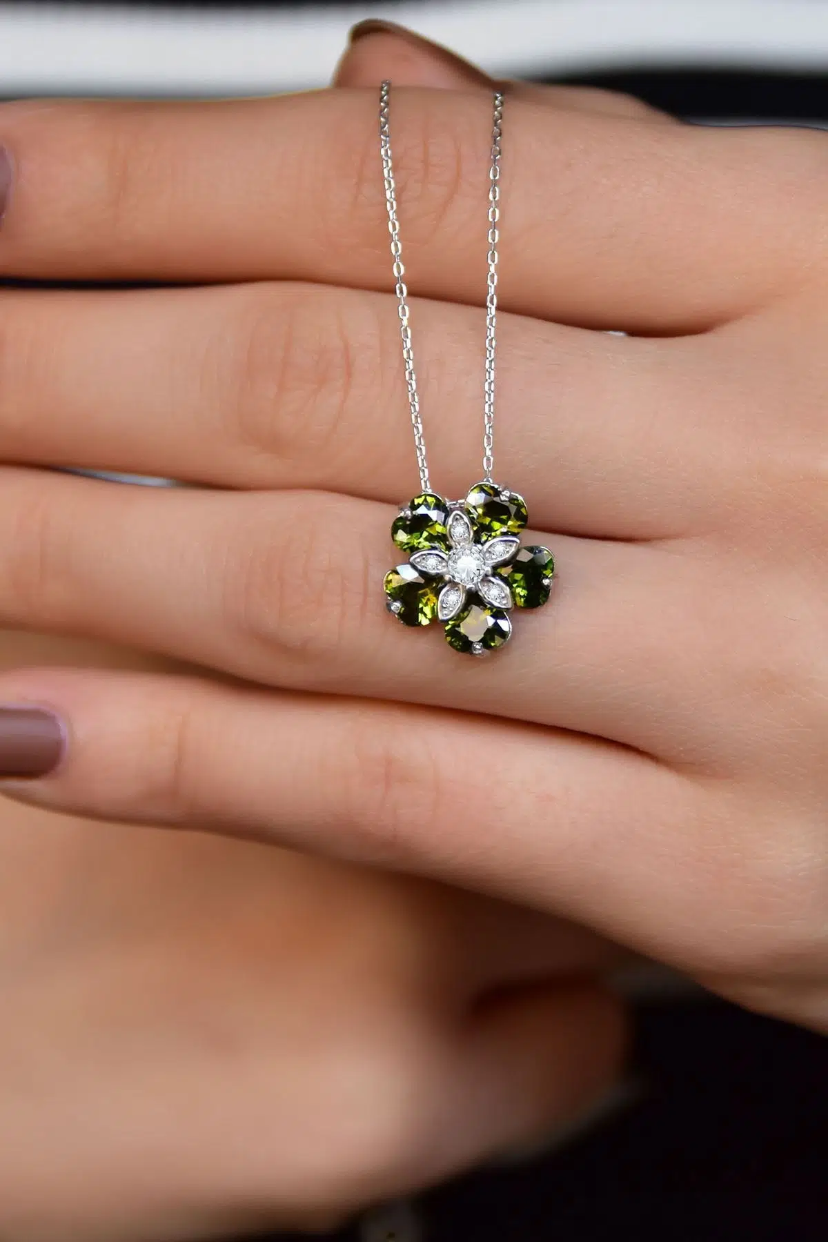 925 Ayar Gümüş Olive Taşlı Mine Çiçeği Kadın Kolye.rose.gold.rodaj