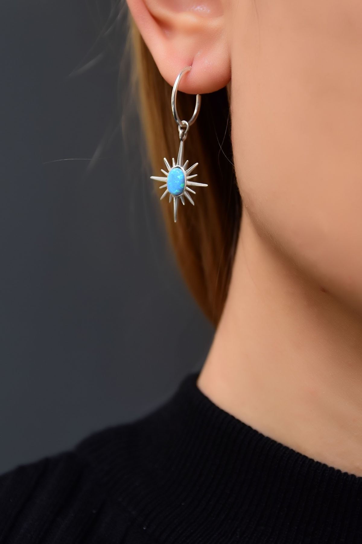 925 Ayar Gümüş Rodyum Kaplama Opal Taşlı Kutup Yıldızı Halka Küpe