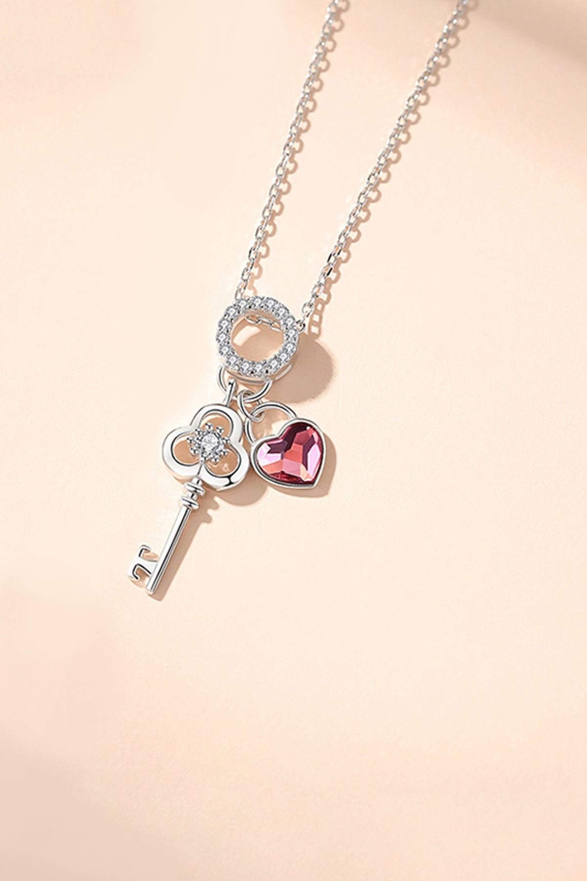 925 Ayar Gümüş Rodyum Kaplama Pembe Kalp Anahtar Halka Kolye