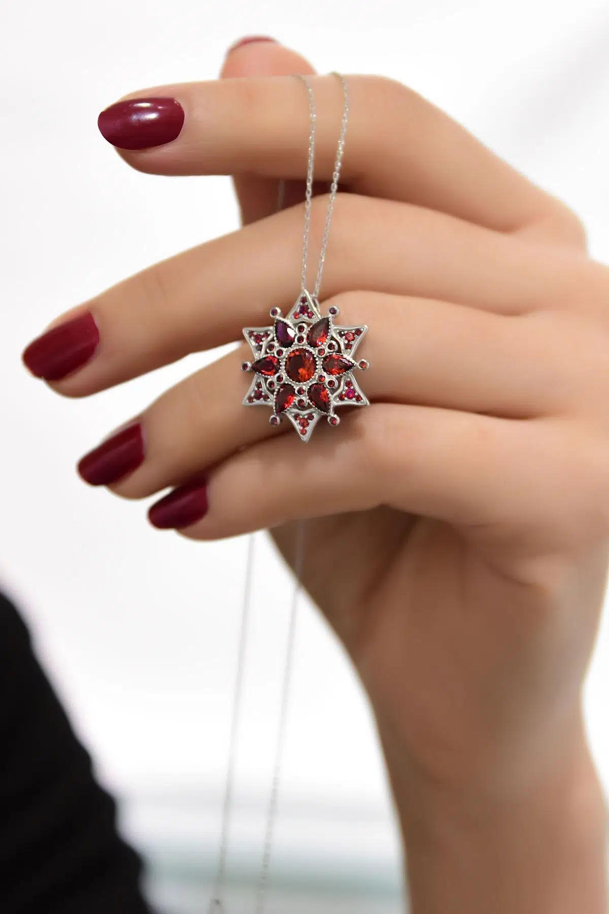 925 Ayar Gümüş Gold Kaplama Ruby Yıldız Kartanesi Kolye