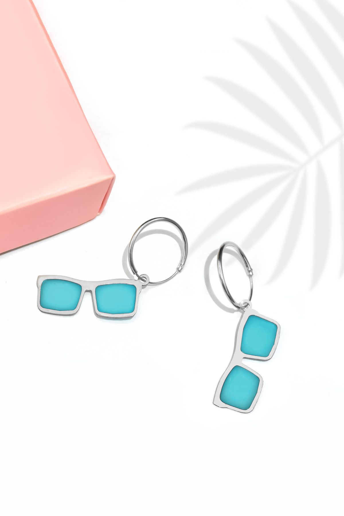 925 Ayar Gümüş Rodyum Kaplama Rüya Serisi, Mavi Mineli Brooklyn Model Gözlük Küpe