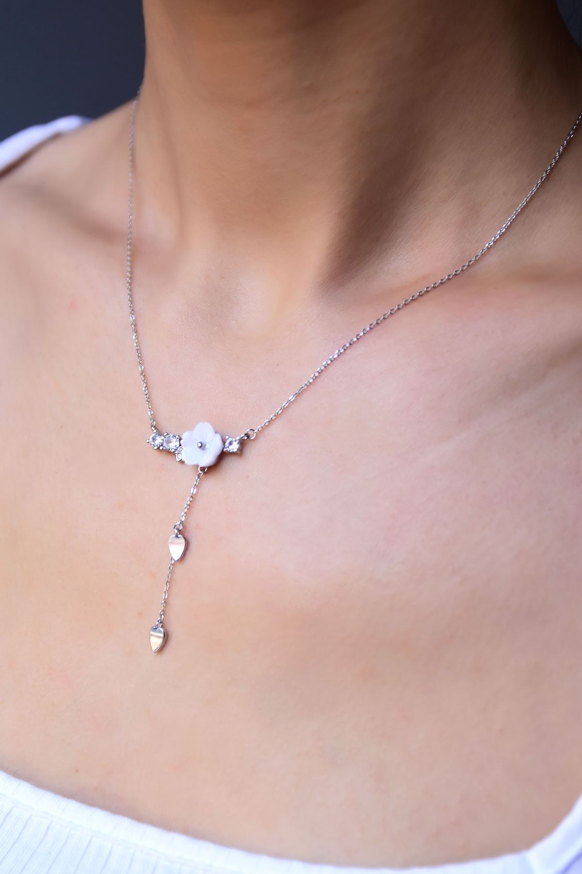 925 Ayar Gümüş Rodyum Kaplama Yasemin Çiçeği Kolye