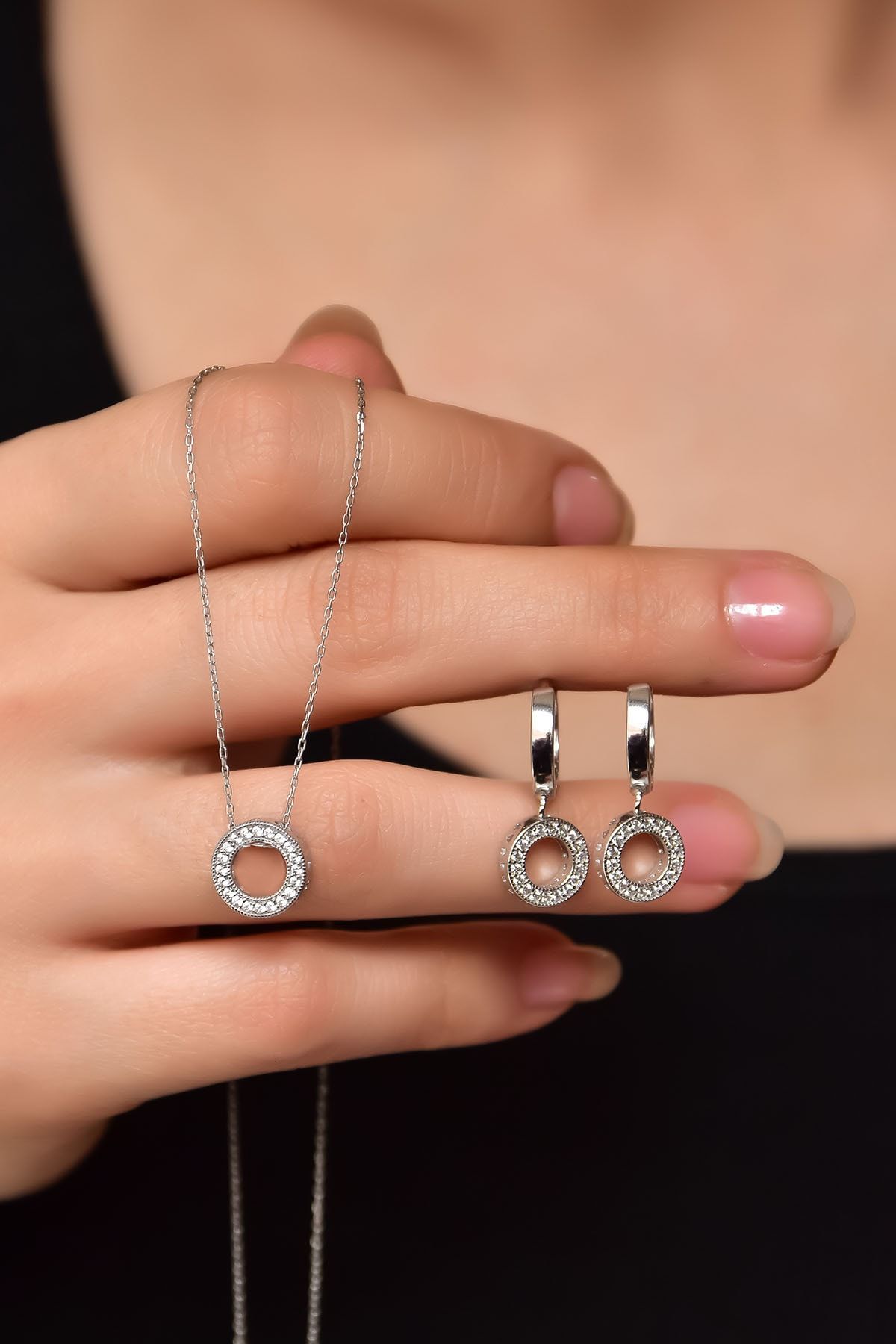 925 Ayar Gümüş Rodyum Kaplama Yuvarlak Kolye Ve Küpe Set