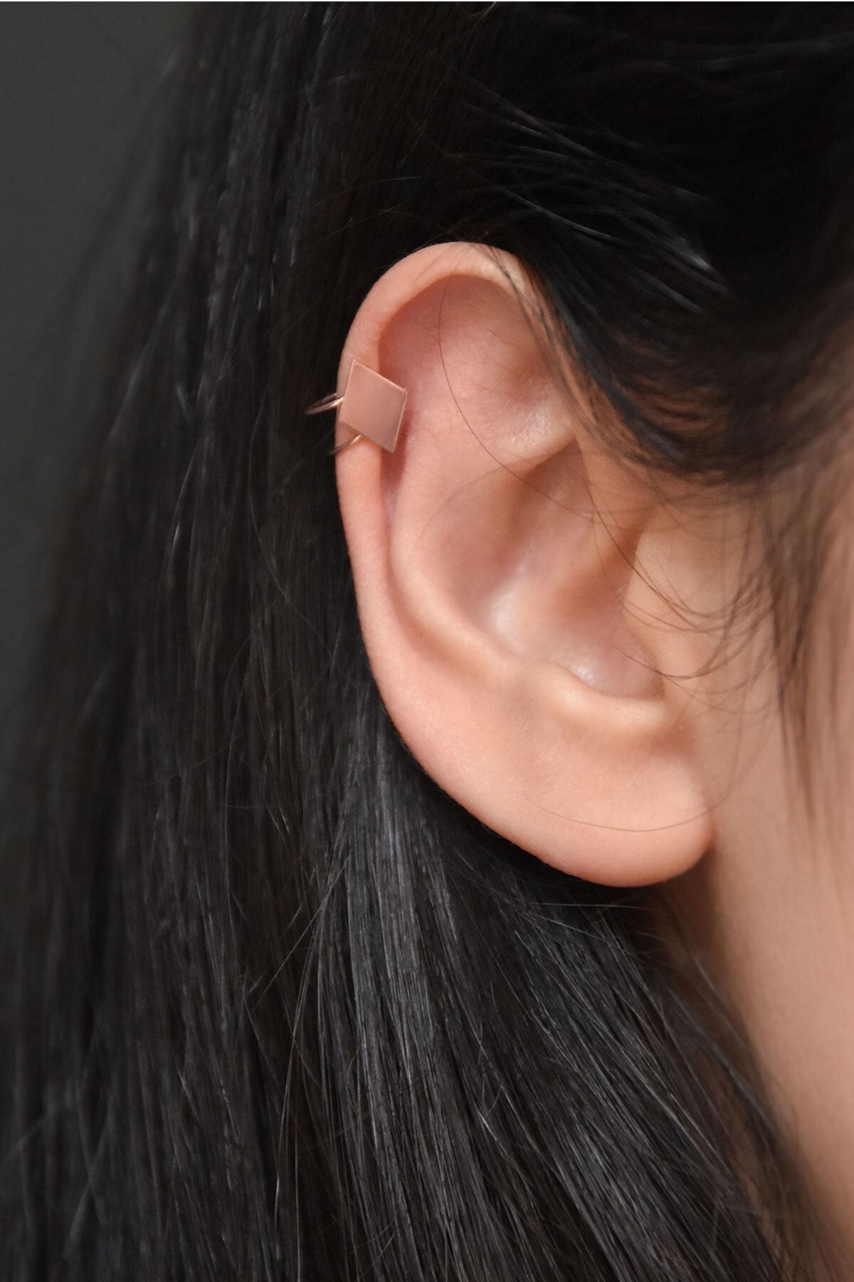 925 Ayar Gümüş Rose Altın Kaplama Dörtgen Kıkırdak Küpe