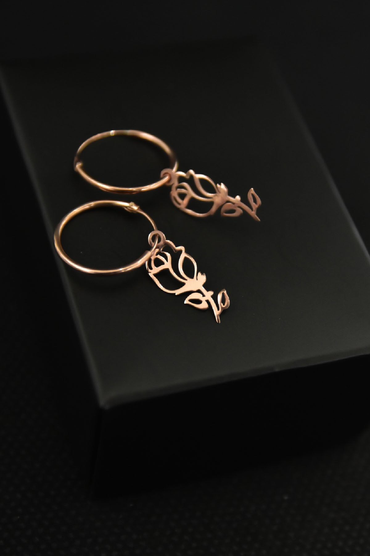 925 Ayar Gümüş Rose Altın Kaplama Gül Figürlü Halka Küpe