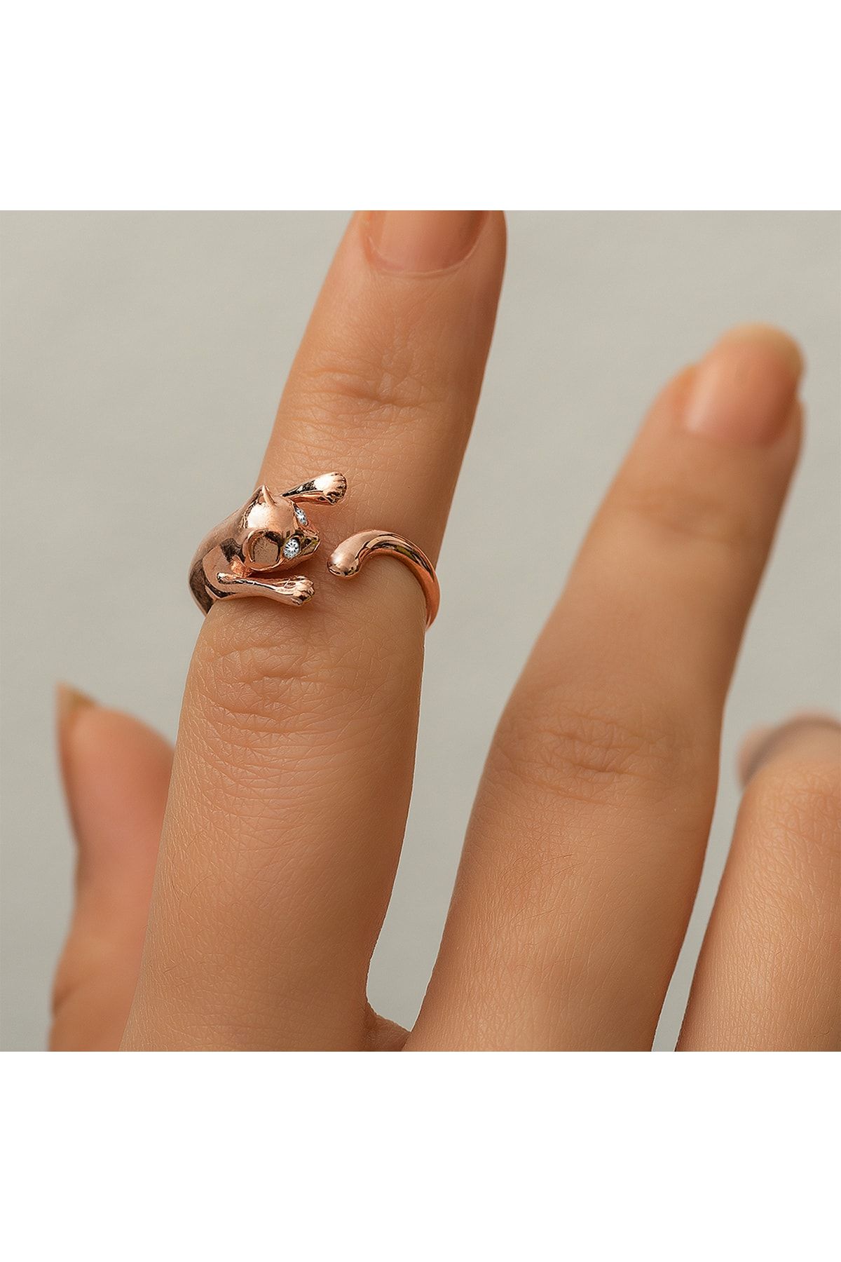 925 Ayar Gümüş Rose Kaplama 0,03 Karat Pırlanta Gözlü Kedi Yüzük