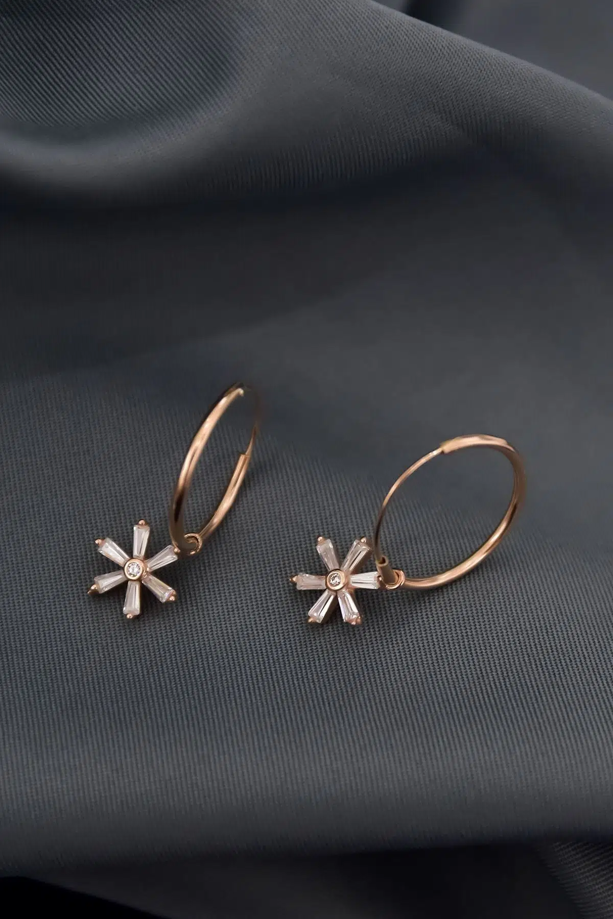 925 Ayar Gümüş Rose Kaplama Akasma Çiçeği Halka Küpe