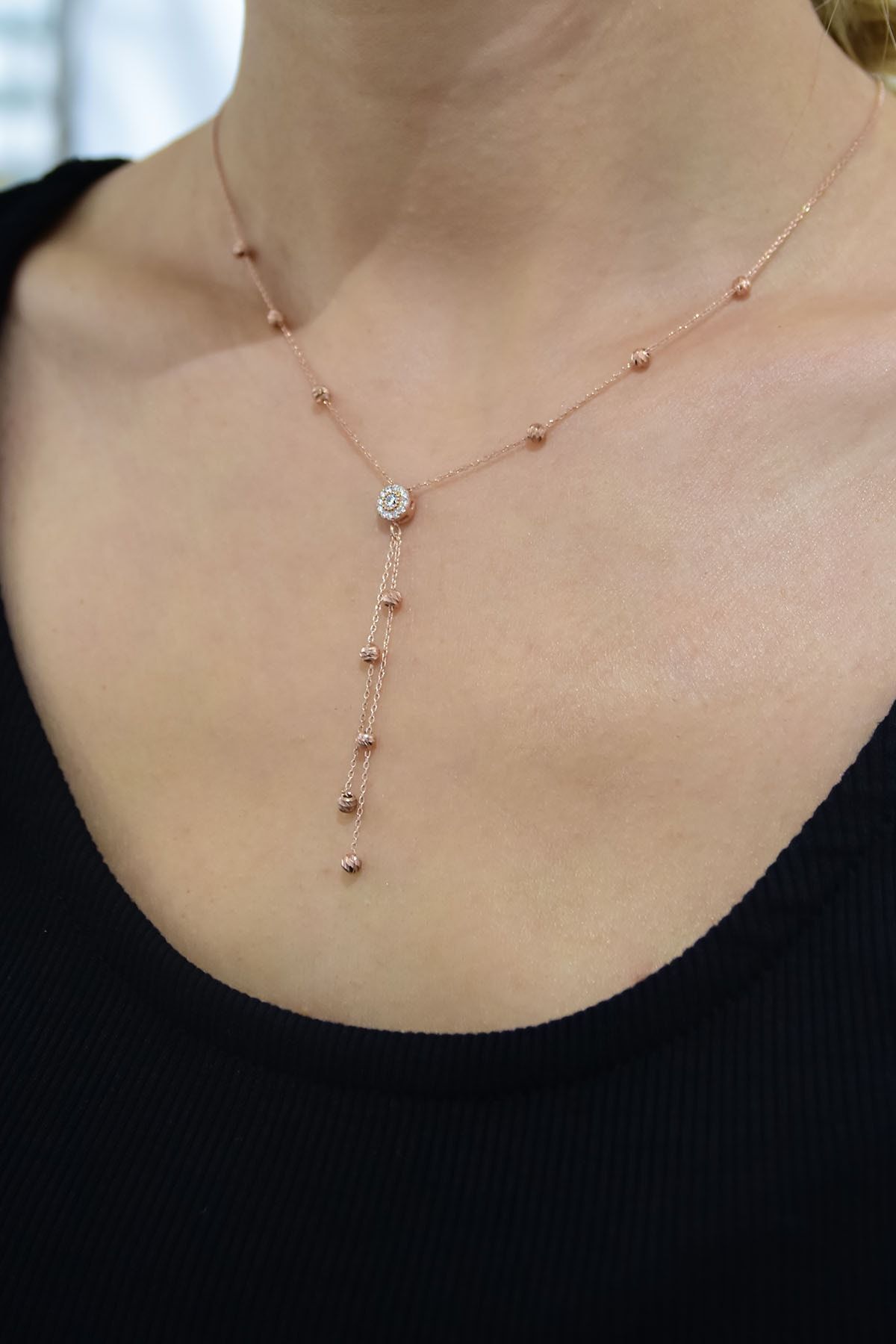 925 Ayar Gümüş Rose Kaplama Akışlı Dorika Toplu Tek Taşkadın Kolye