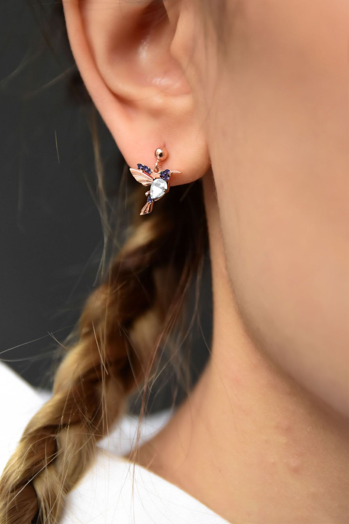 925 Ayar Gümüş Rose Kaplama Beyaz Mor Taşlı Çivili Kuş Küpe