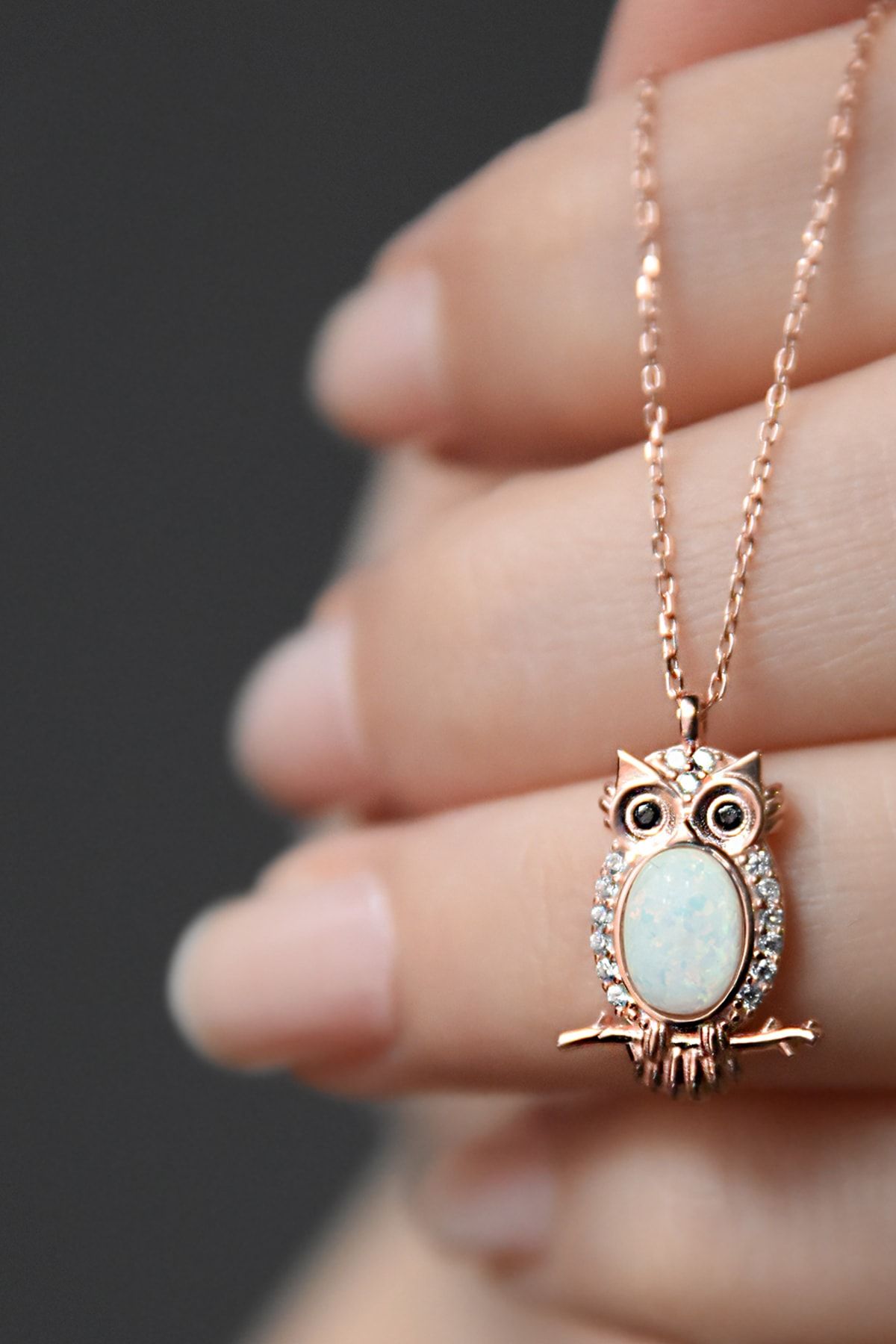 925 Ayar Gümüş Rose Kaplama Beyaz Opal Taşlı Baykuş Kolye