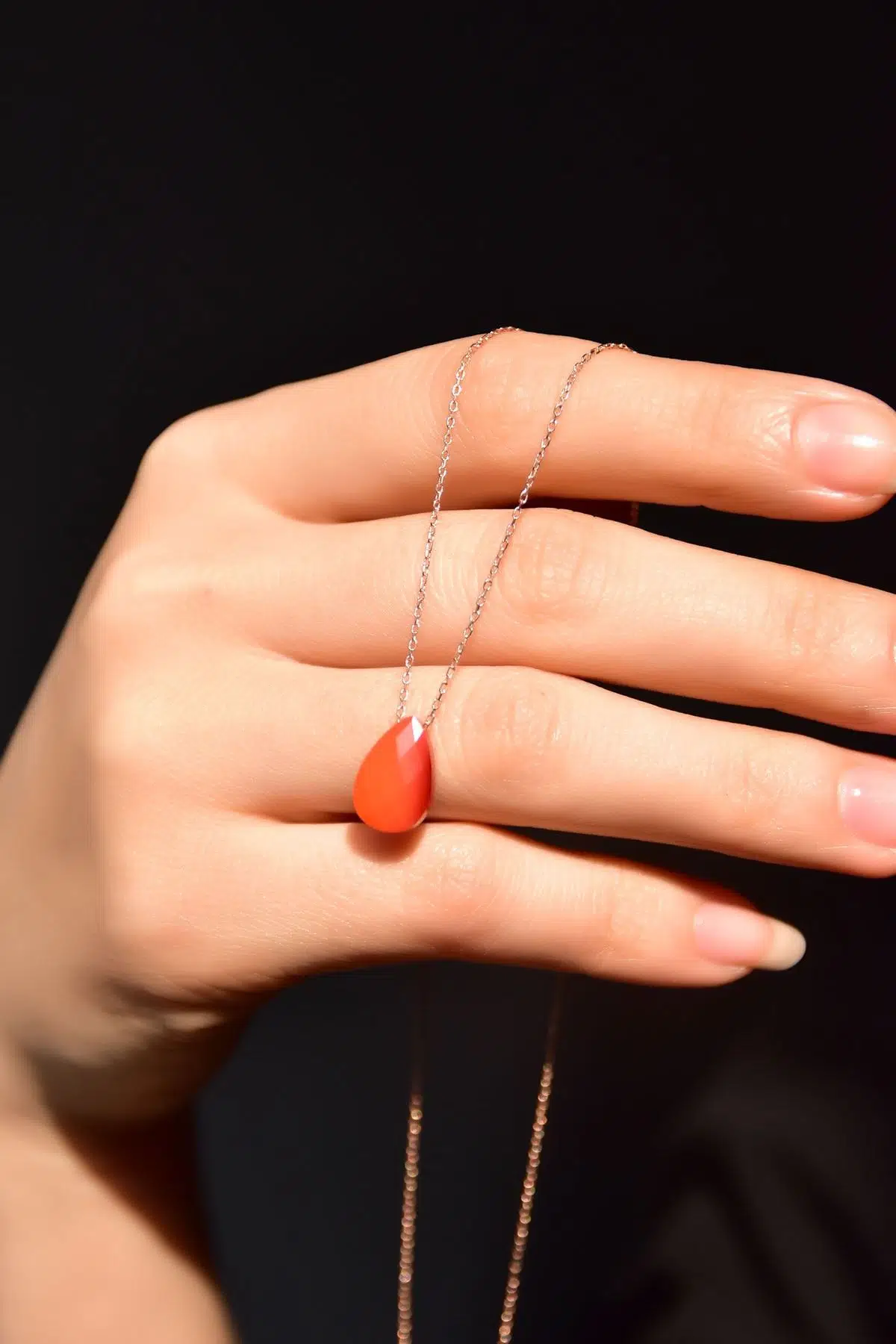 925 Ayar Gümüş Rose Kaplama Doğal Taş Turuncu Damla Kolye