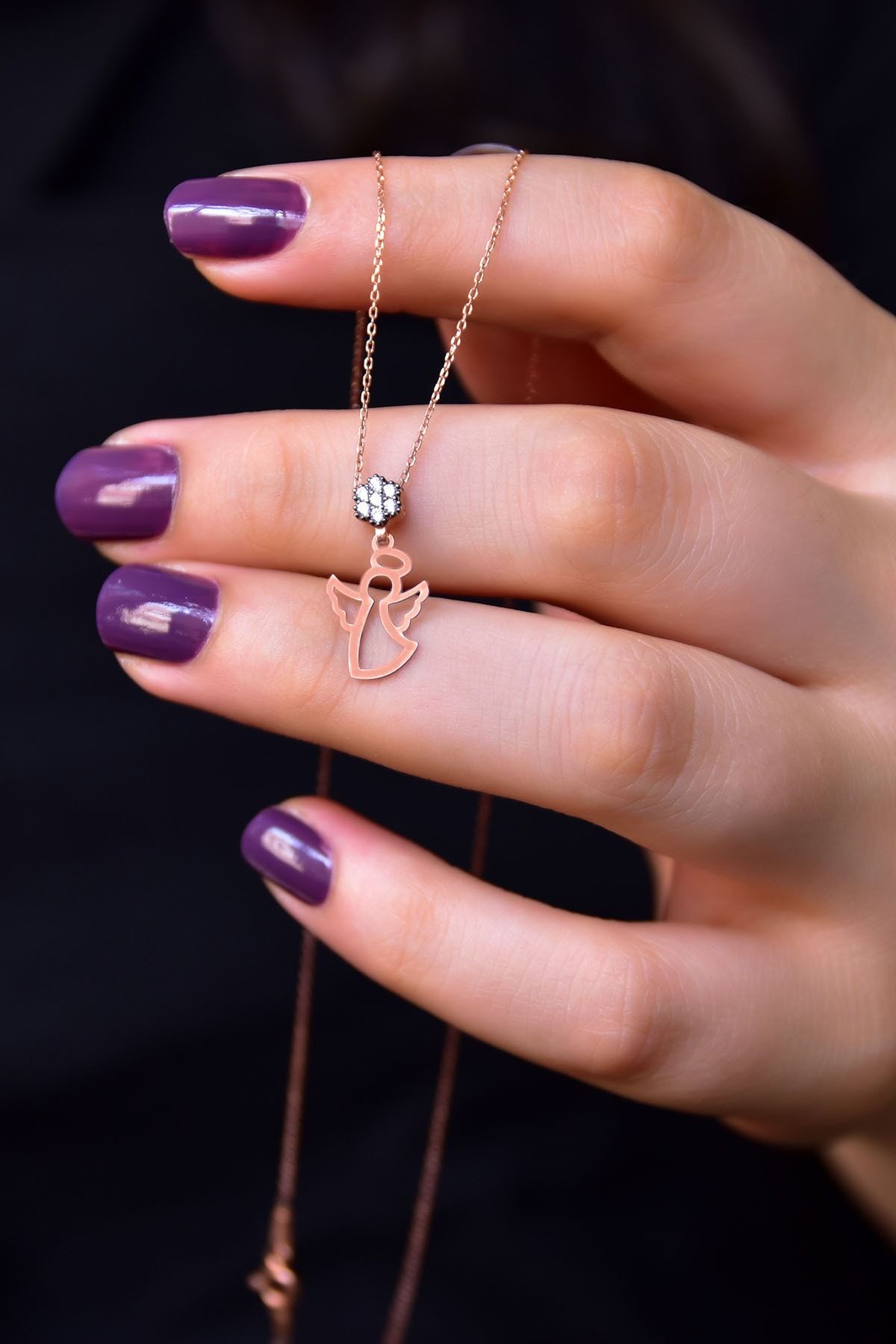 925 Ayar Gümüş Rose Kaplama Elmas Montürlü Melek Kolye