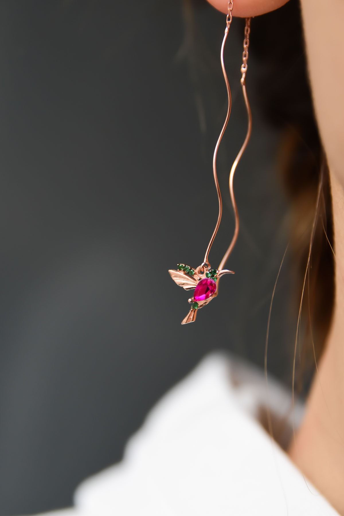 925 Ayar Gümüş Rose Kaplama Fuşya Taşlı Sevgi Kuşu Dalgalı Küpe