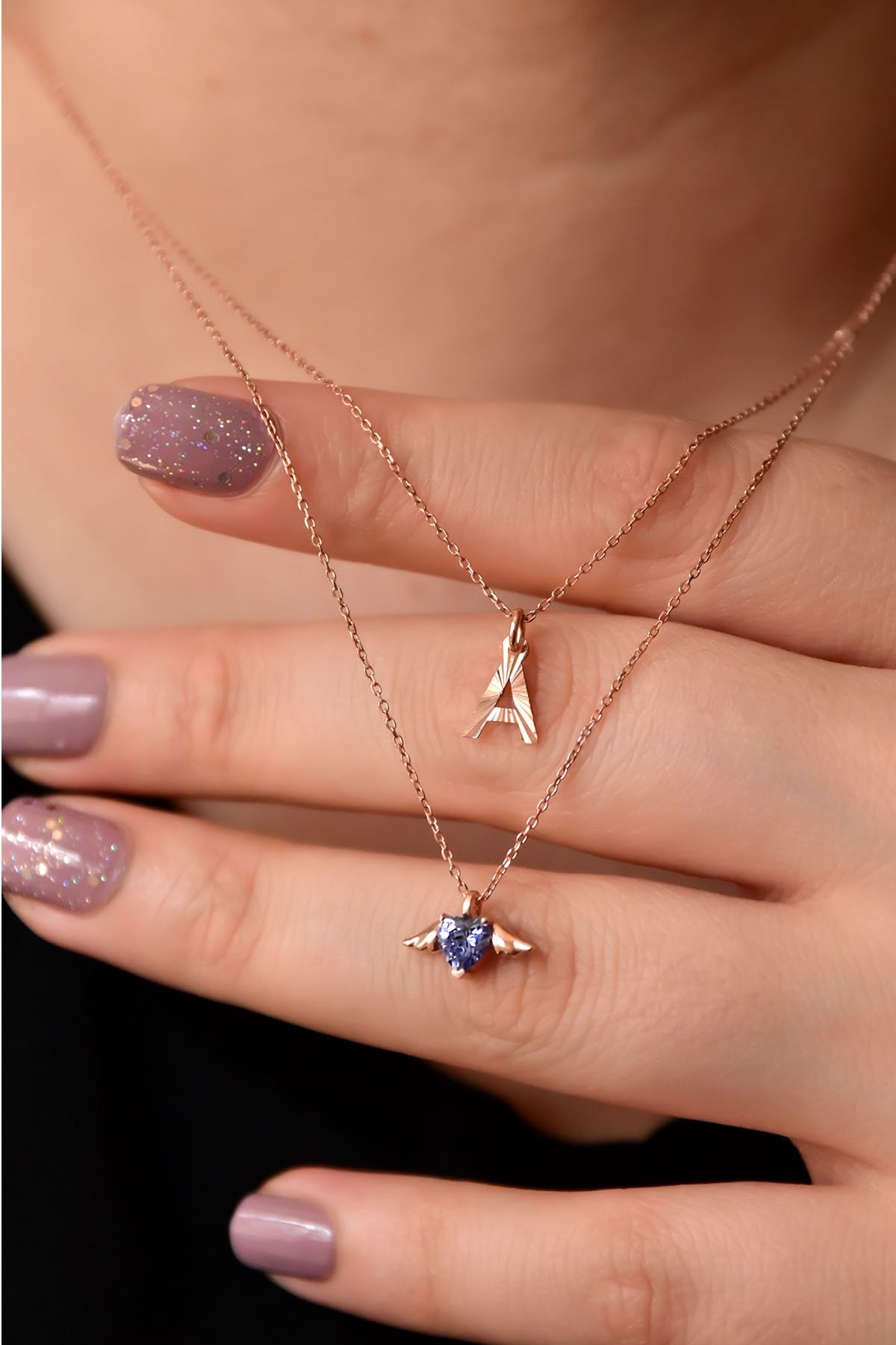 925 Ayar Gümüş Rose Kaplama Harf Ve Tanzanit Kalp Kanat Asansör Kolye