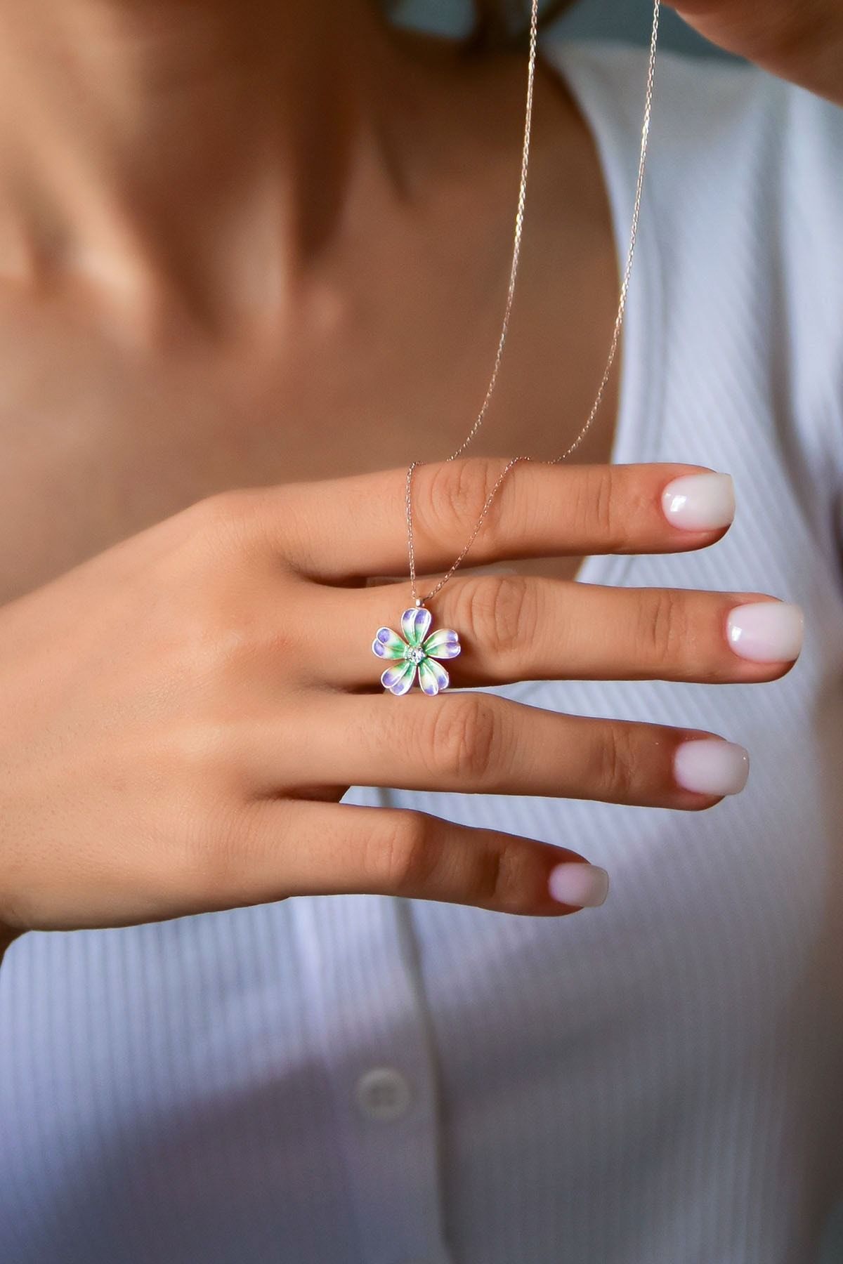 925 Ayar Gümüş Rose Kaplama Lila Mineli Yonca Kadın Kolye