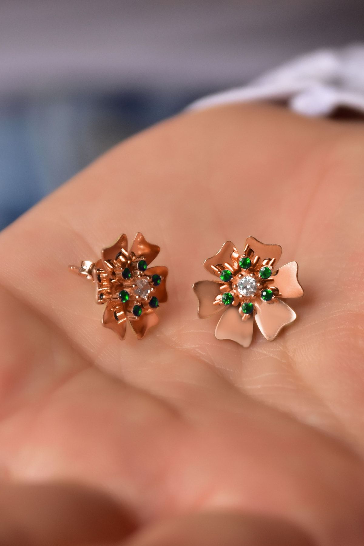 925 Ayar Gümüş Rose Kaplama Mayıs Ayı Doğum Taşı Tohumlu Linum Çiçeği Küpe