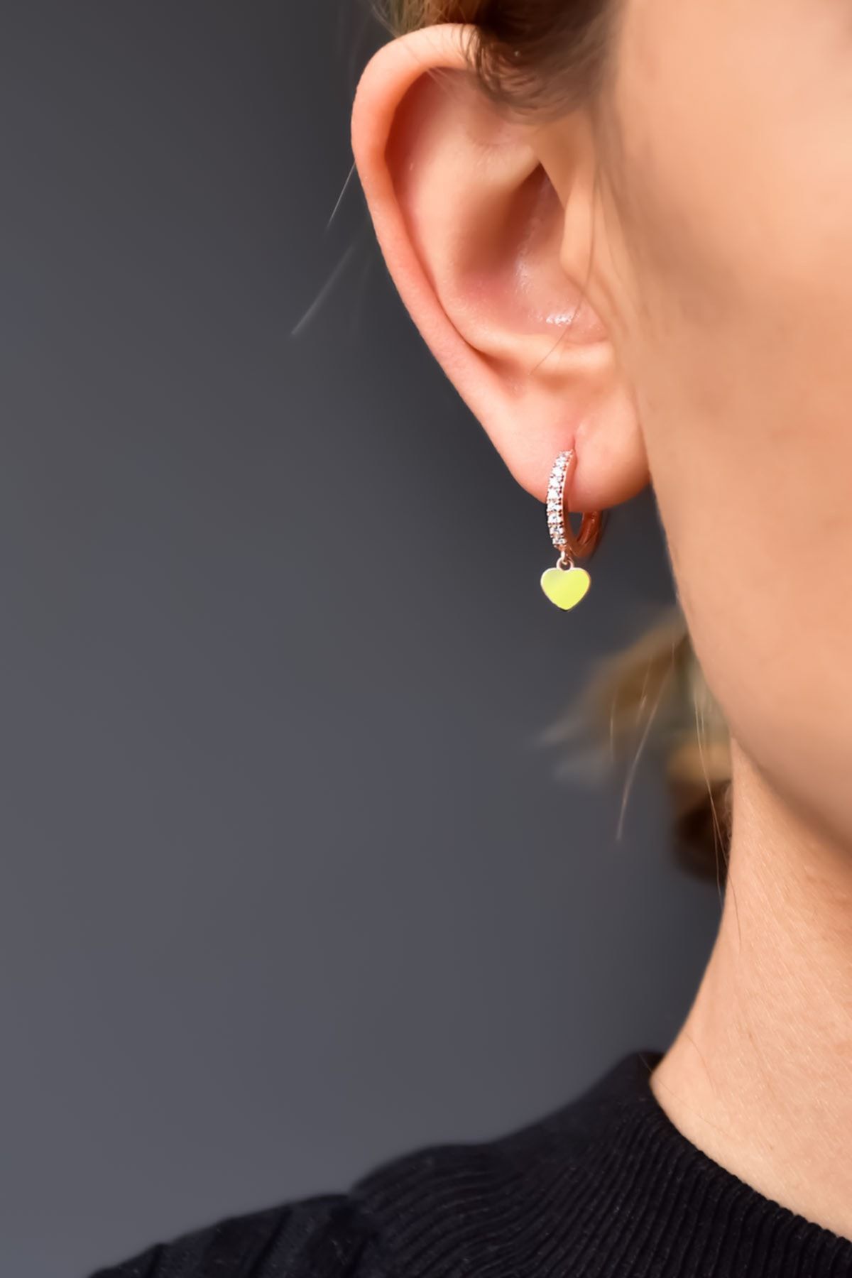 925 Ayar Gümüş Rose Kaplama Mineli Sarı Kalp Halka Küpe