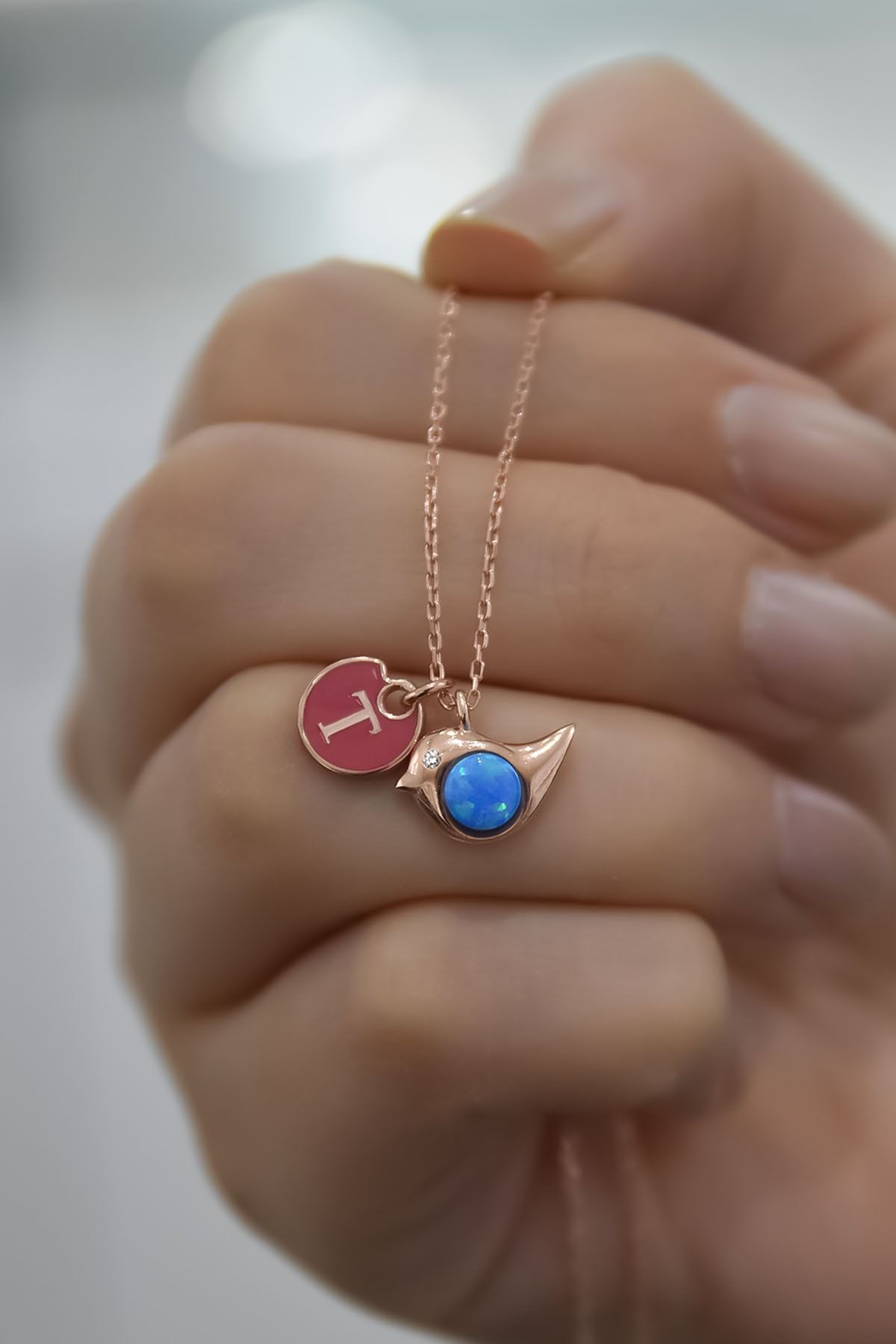 925 Ayar Gümüş Rose Kaplama Mineli T Harfli Opal Kuş Kolye