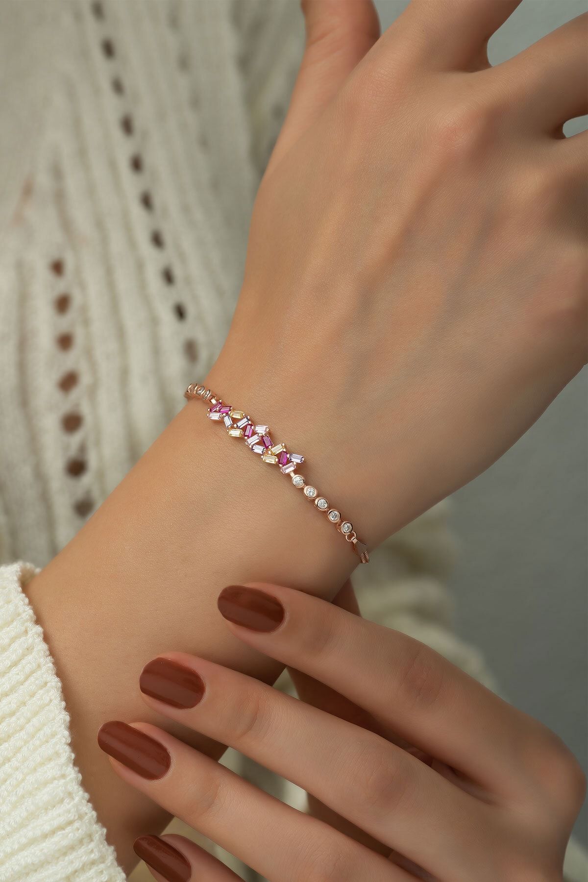 925 Ayar Gümüş Rose Kaplama Renkli Baget Taşlı Bileklik