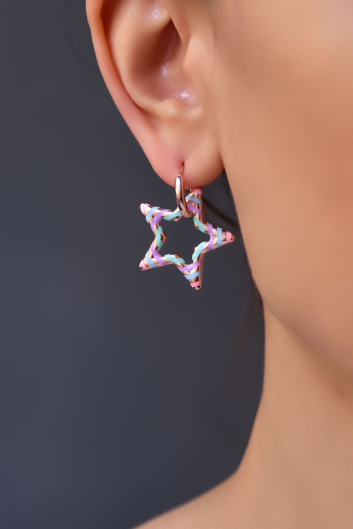 925 Ayar Gümüş Rose Kaplama Renkli Mineli Yıldız Küpe