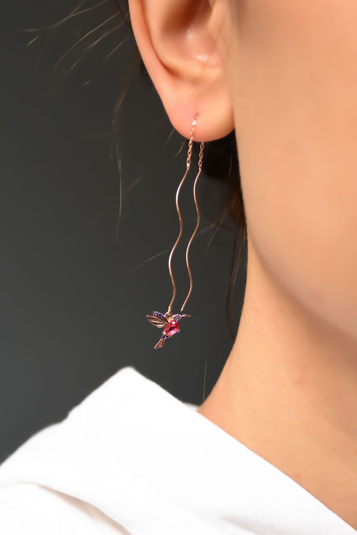 925 Ayar Gümüş Rose Kaplama Rubi Mor Taşlı Sevgi Kuşu Dalgalı Küpe