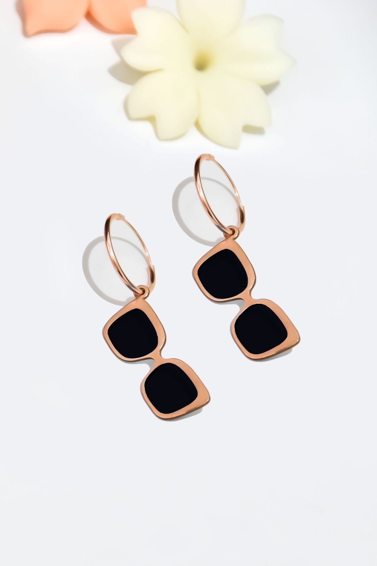 925 Ayar Gümüş Rose Kaplama Rüya Serisi, Siyah Mineli Vintage Kare Gözlük Küpe