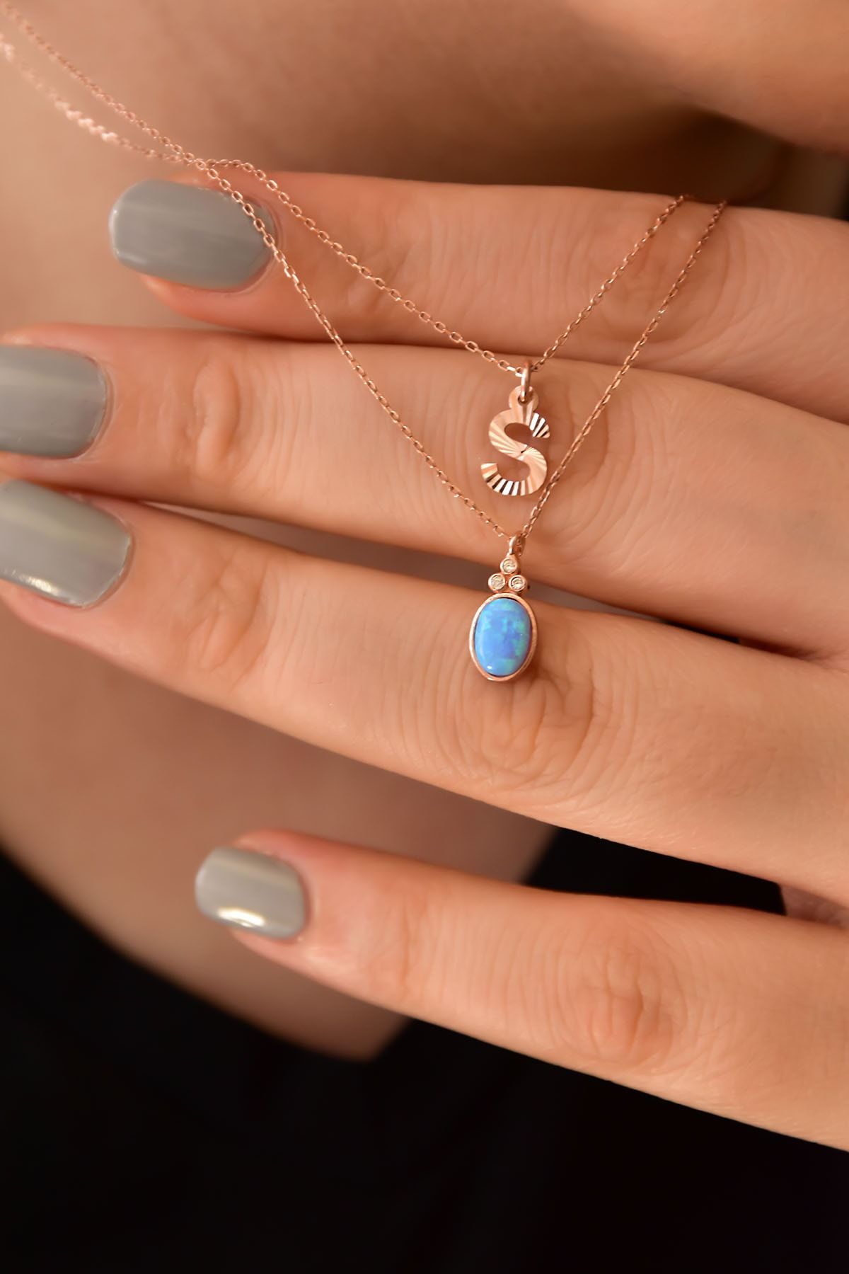 925 Ayar Gümüş Rose Kaplama S Harf Ve Opal Taşlı Asansörlü Kolye