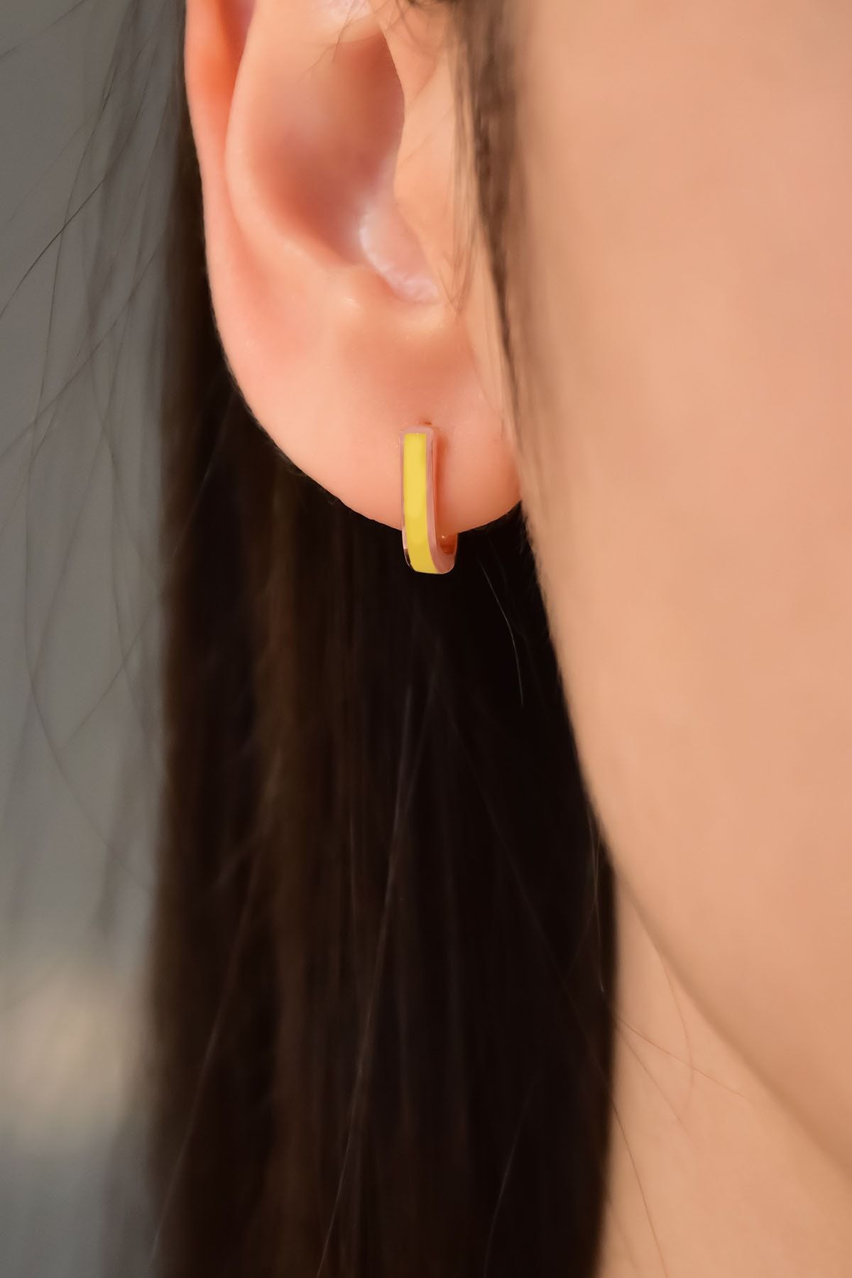 925 Ayar Gümüş Rose Kaplama Sarı Dikdörtgen Halka Küpe