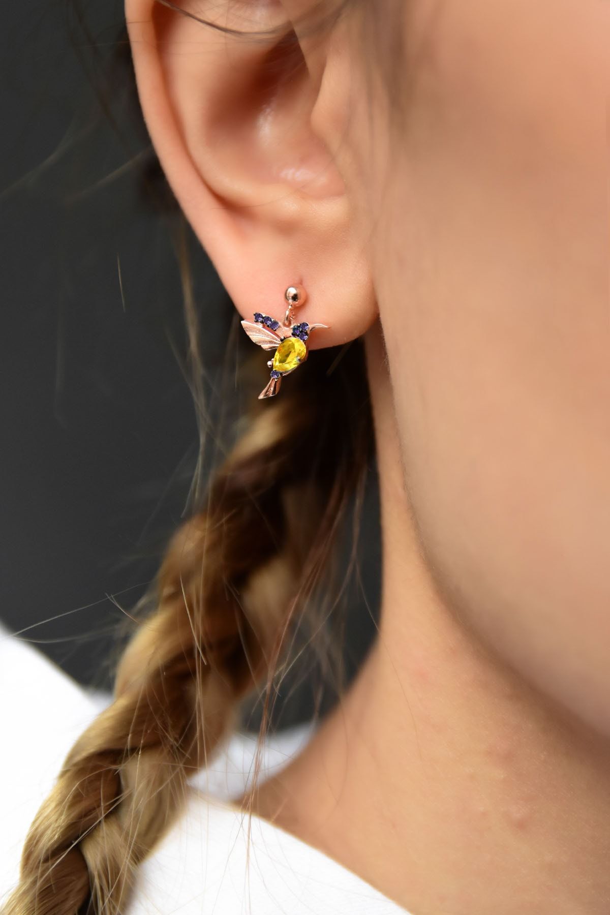 925 Ayar Gümüş Rose Kaplama Sarı Mor Taşlı Çivili Kuş Küpe