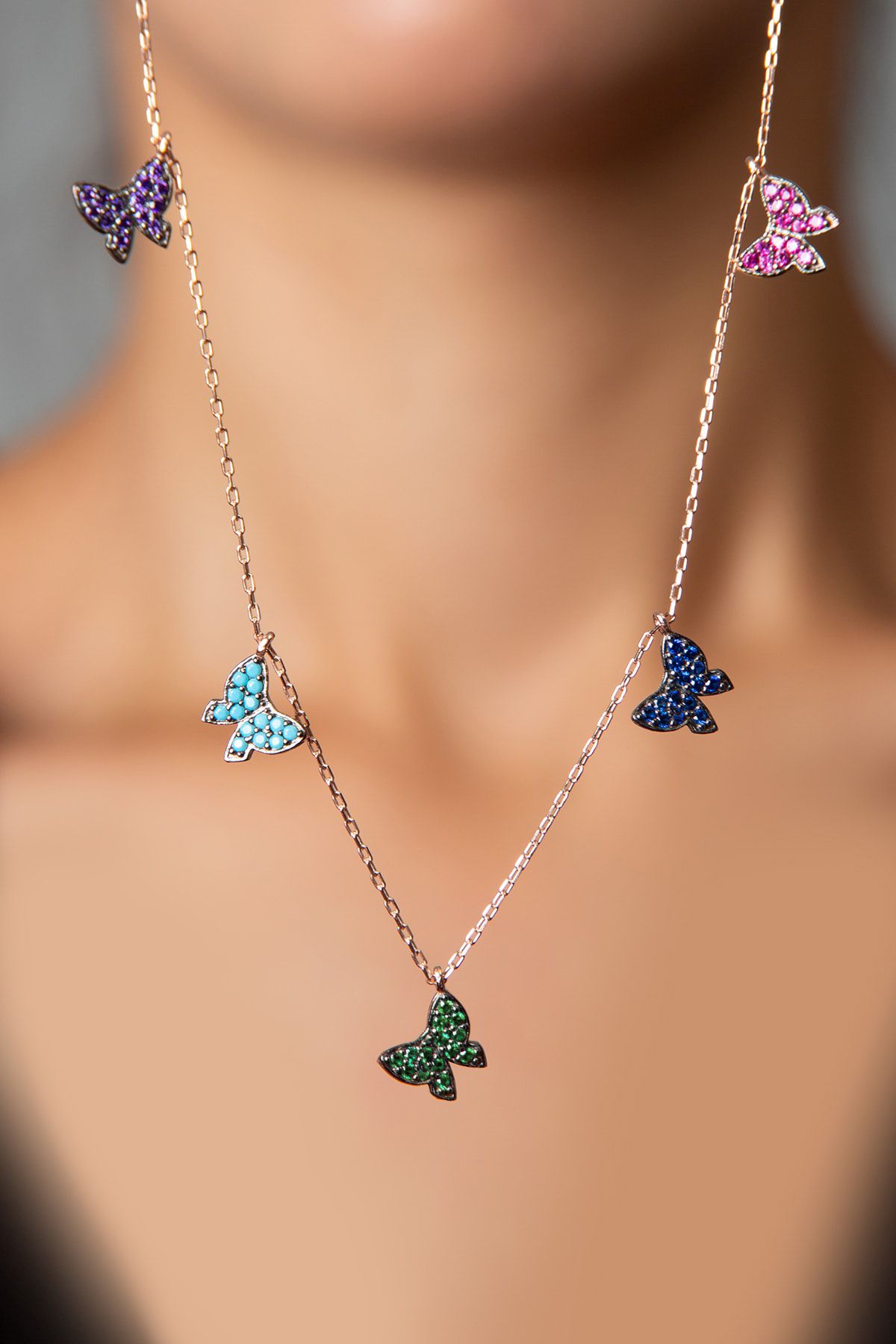 925 Ayar Gümüş Rose Kaplama Sıralı Renkli Kelebek Kolye