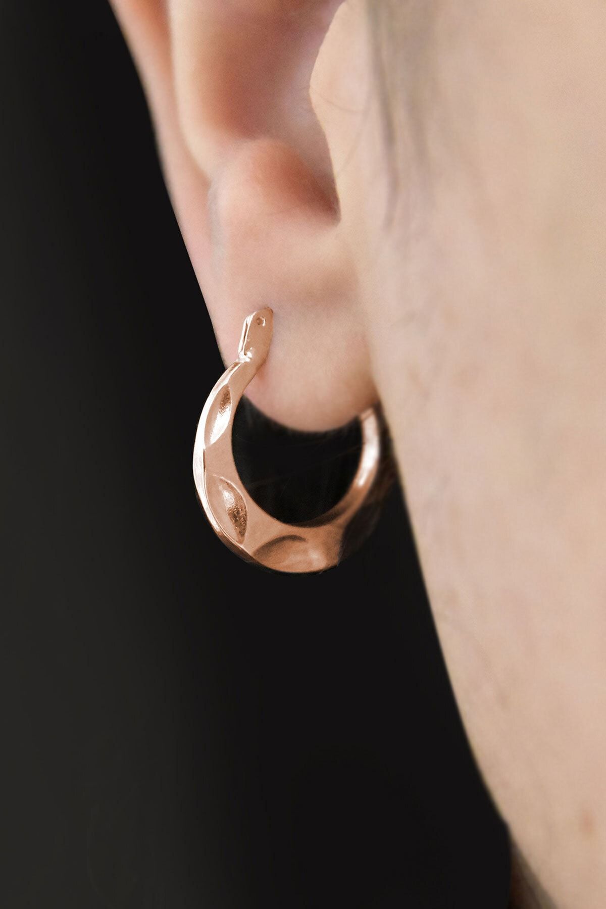 925 Ayar Gümüş Rose Kaplama Soyut Halka Küpe