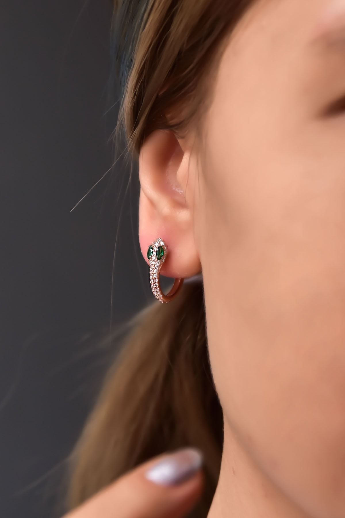 925 Ayar Gümüş Rose Kaplama Tasarım Yılan Halka Küpe