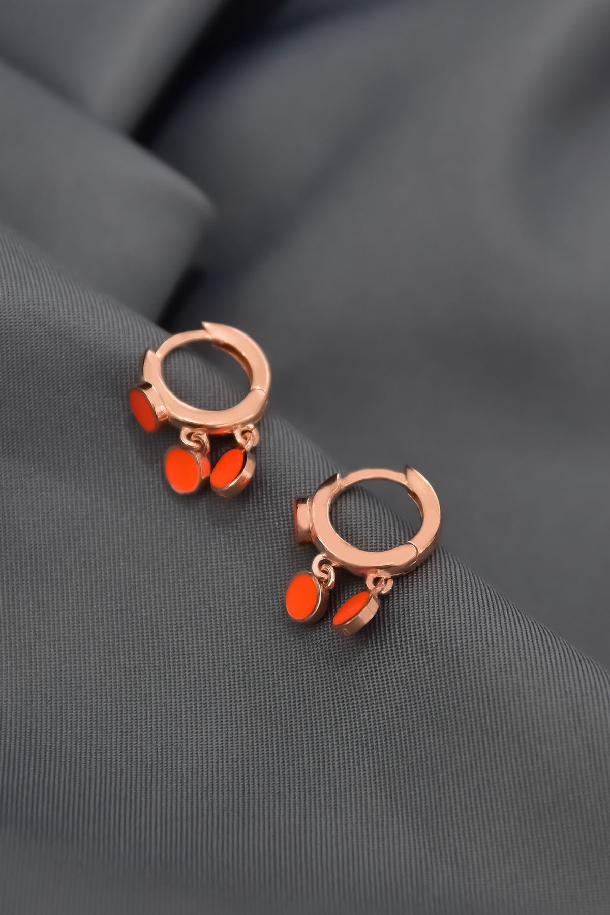 925 Ayar Gümüş Rose Kaplama Turuncu Mineli Yuvarlak Plaka Halka Küpe