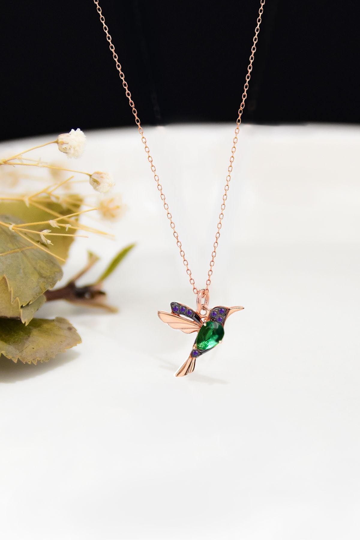 925 Ayar Gümüş Rose Kaplama Yeşil Mor Taşlı Kuş Kolye