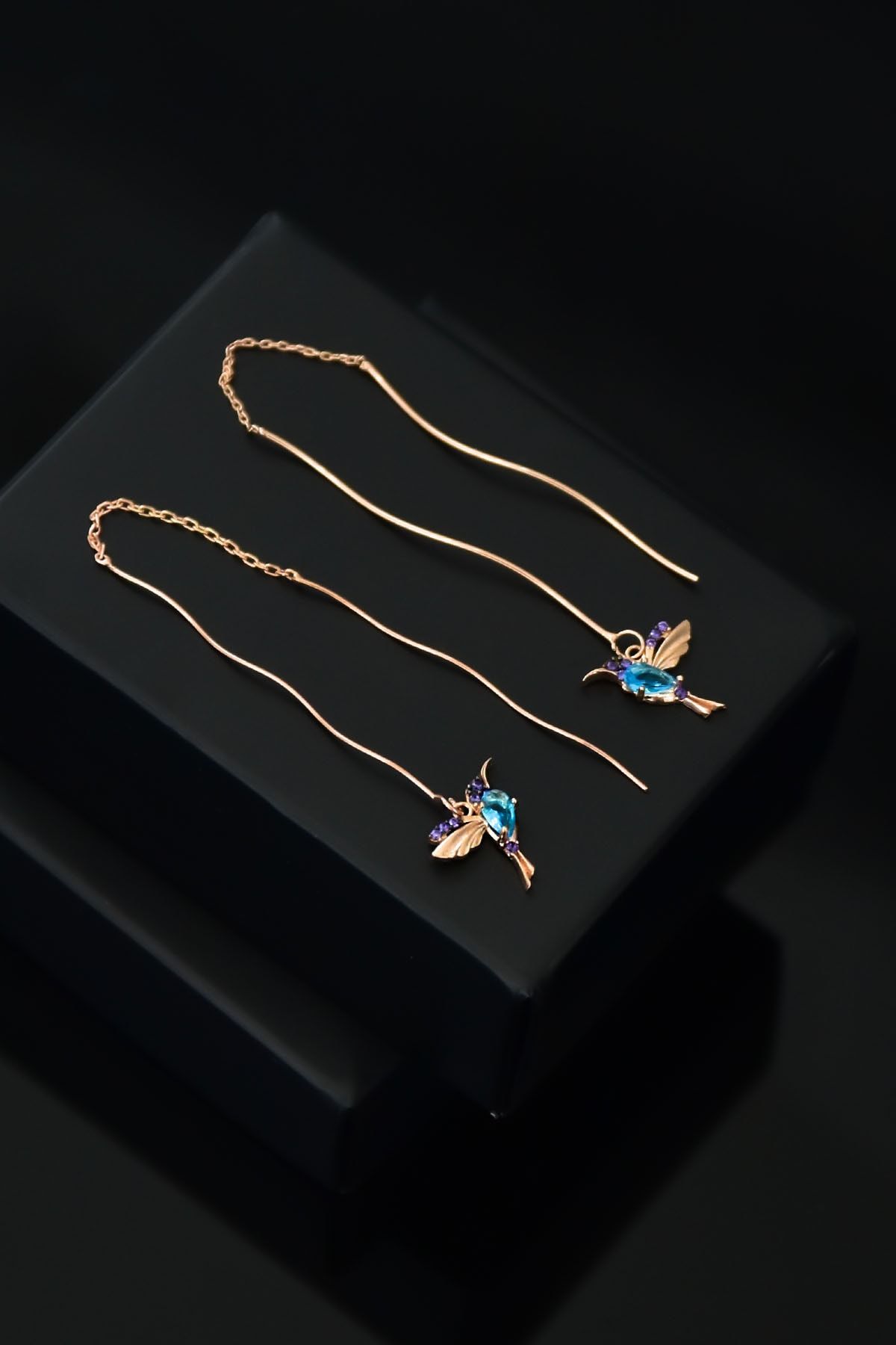 925 Ayar Gümüş Rose Kaplama Zincirli Telli Kuş Küpe