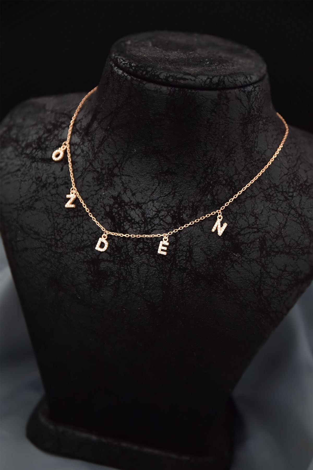 925 Ayar Gümüş Rose Kaplama Zirkon Taşlı Harfli Isim Kolye