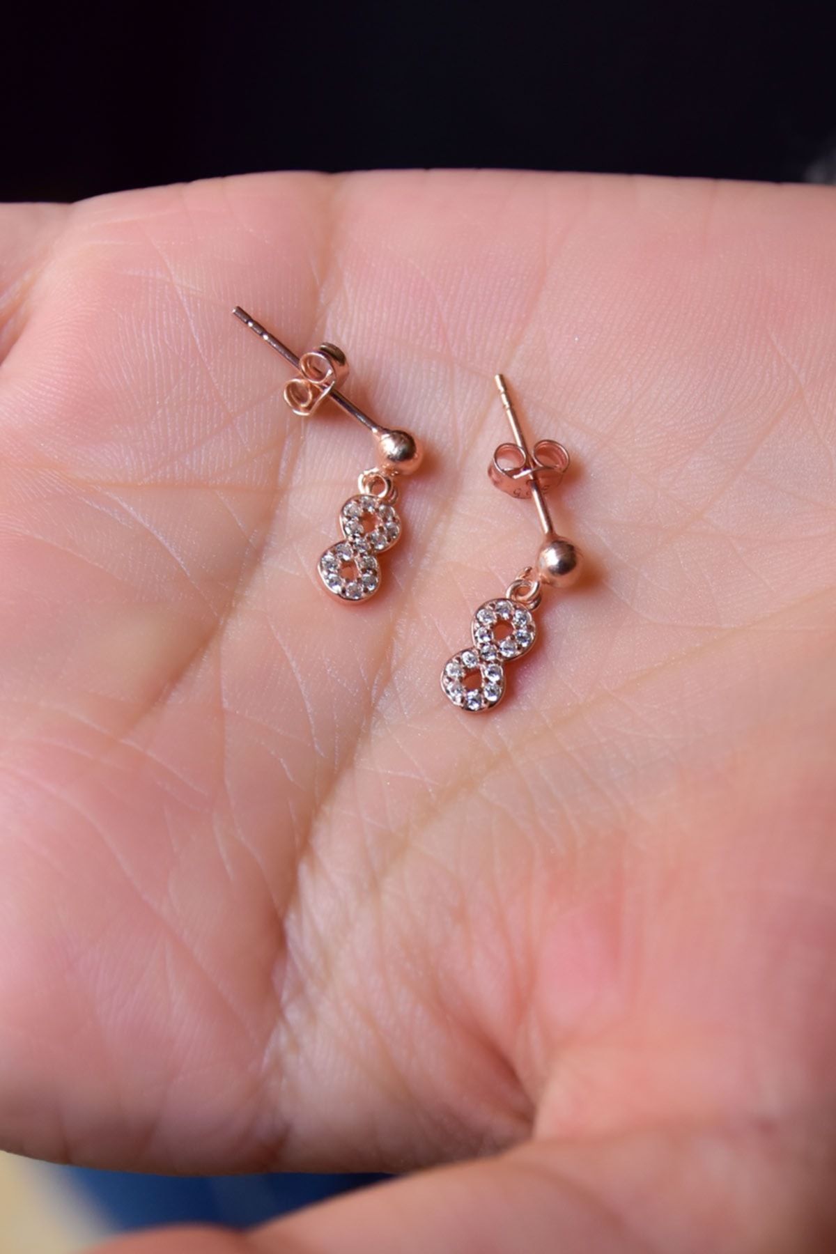 925 Ayar Gümüş Rose Kaplama Zirkon Taşlı Sonsuzluk Çivili Küpe