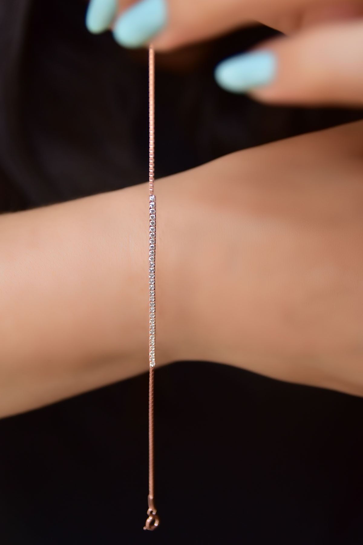 925 Ayar Gümüş Rose Kaplama Zirkon Taşlı Su Yolu Bileklik