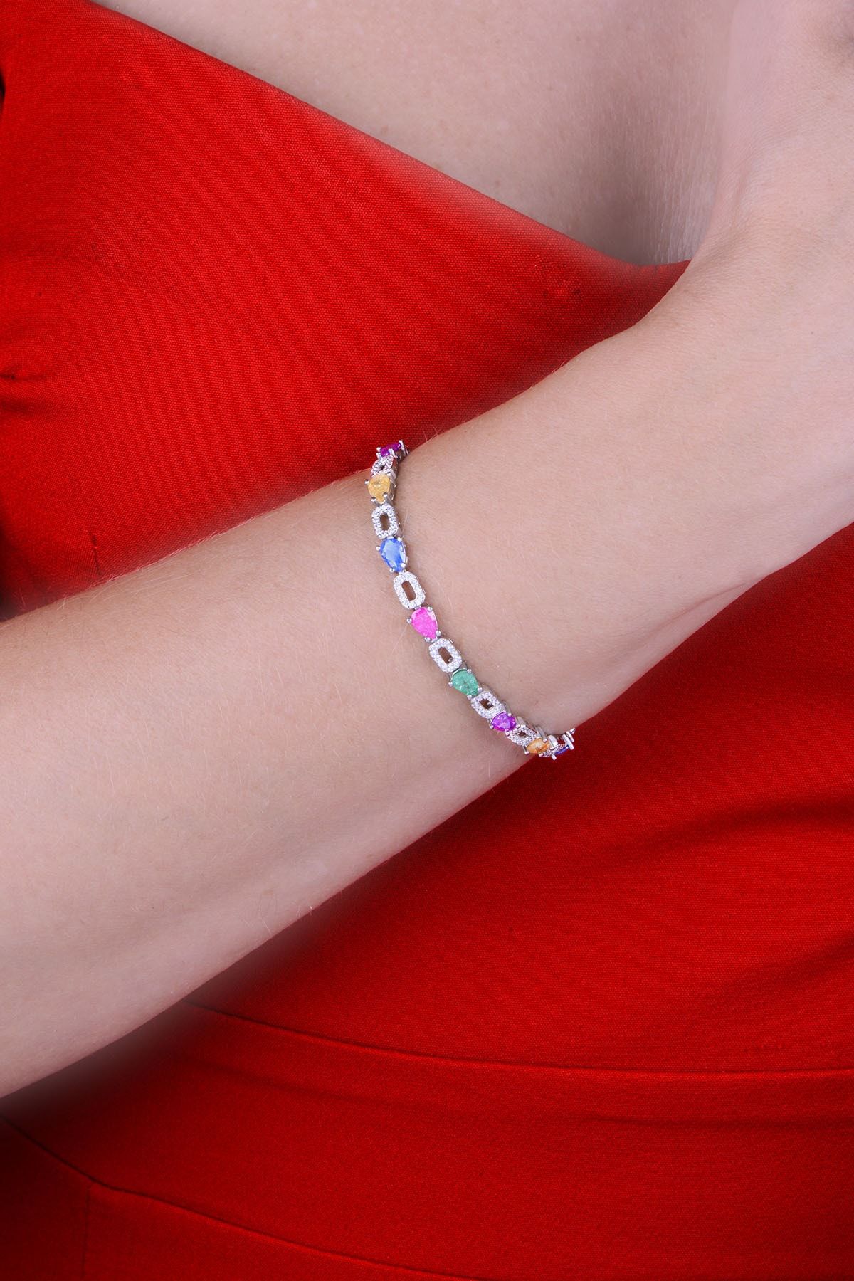 925 Ayar Gümüş Sıralı Renkli Damla Taşlı Bileklik