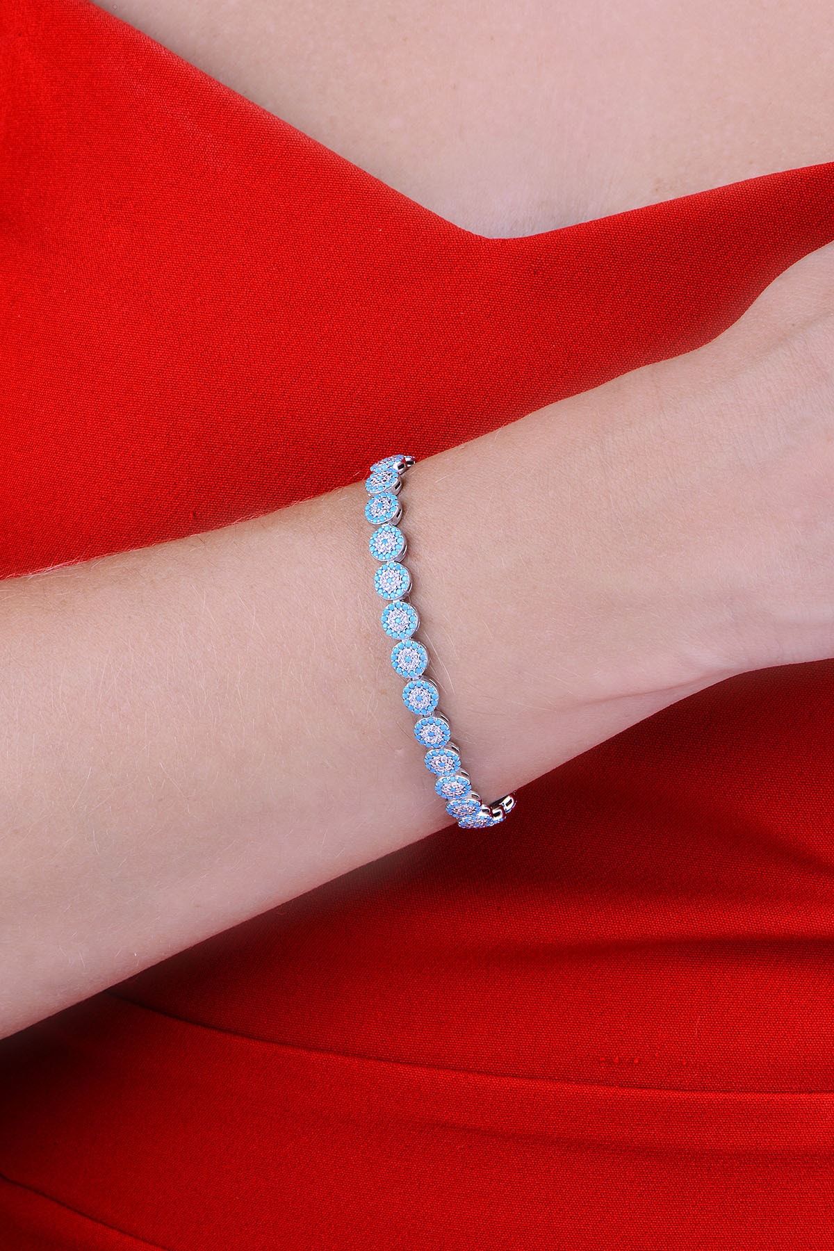 925 Ayar Gümüş Sıralı Yuvarlak Firuze Taşlı Bileklik