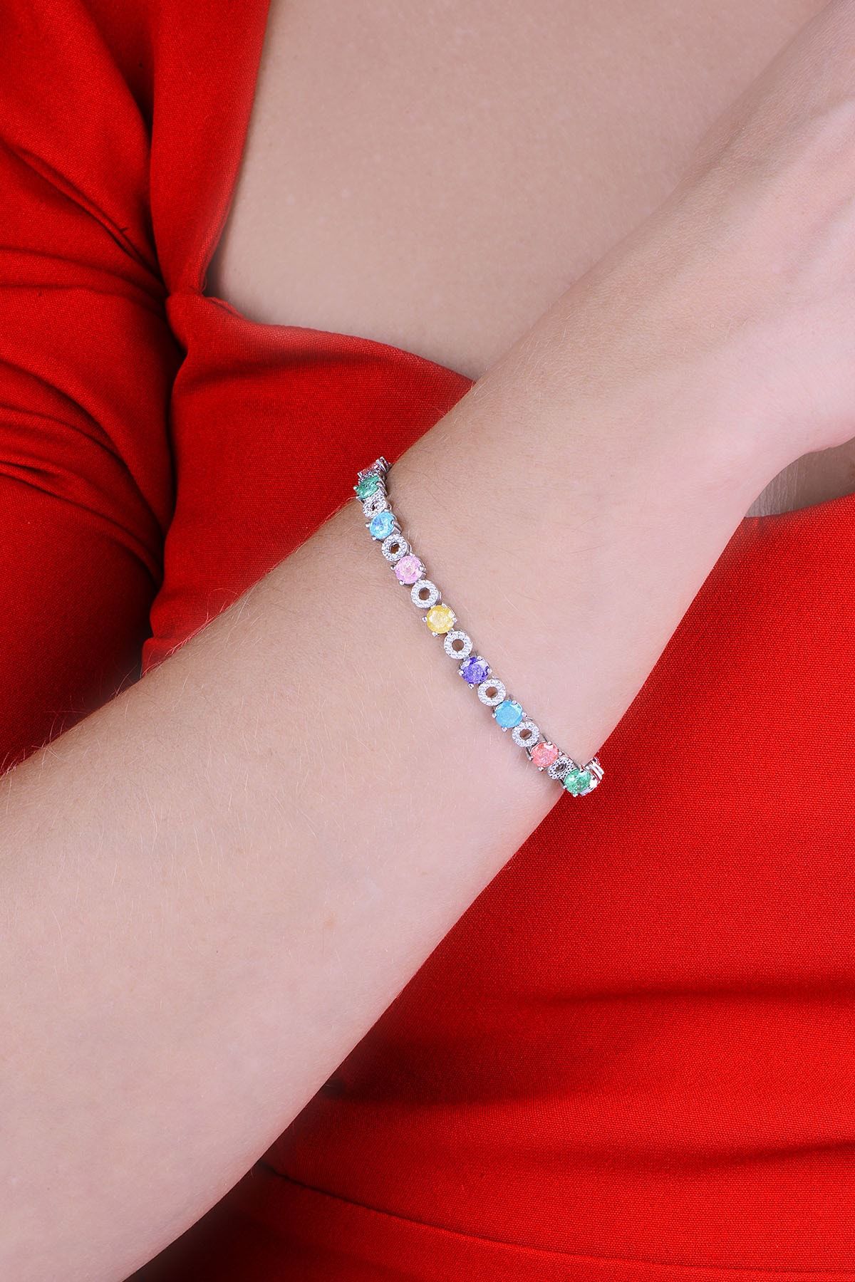925 Ayar Gümüş Sıralı Yuvarlak Renkli Taşlı Bileklik