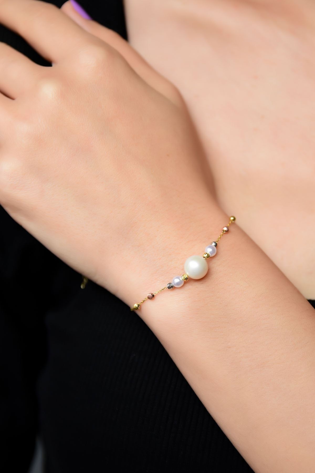 925 Ayar Gümüş Üç Renk Kaplama Dorika Toplu Incili Kadın Bileklik