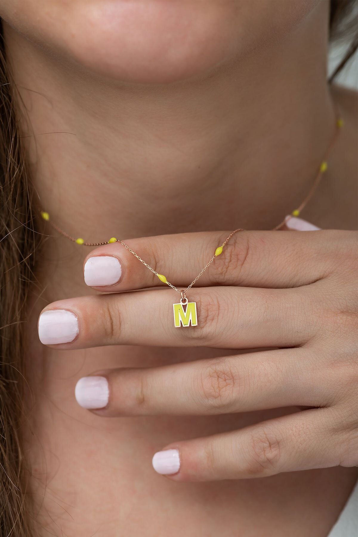 925 Ayar Mineli M Harfi Gümüş Kolye